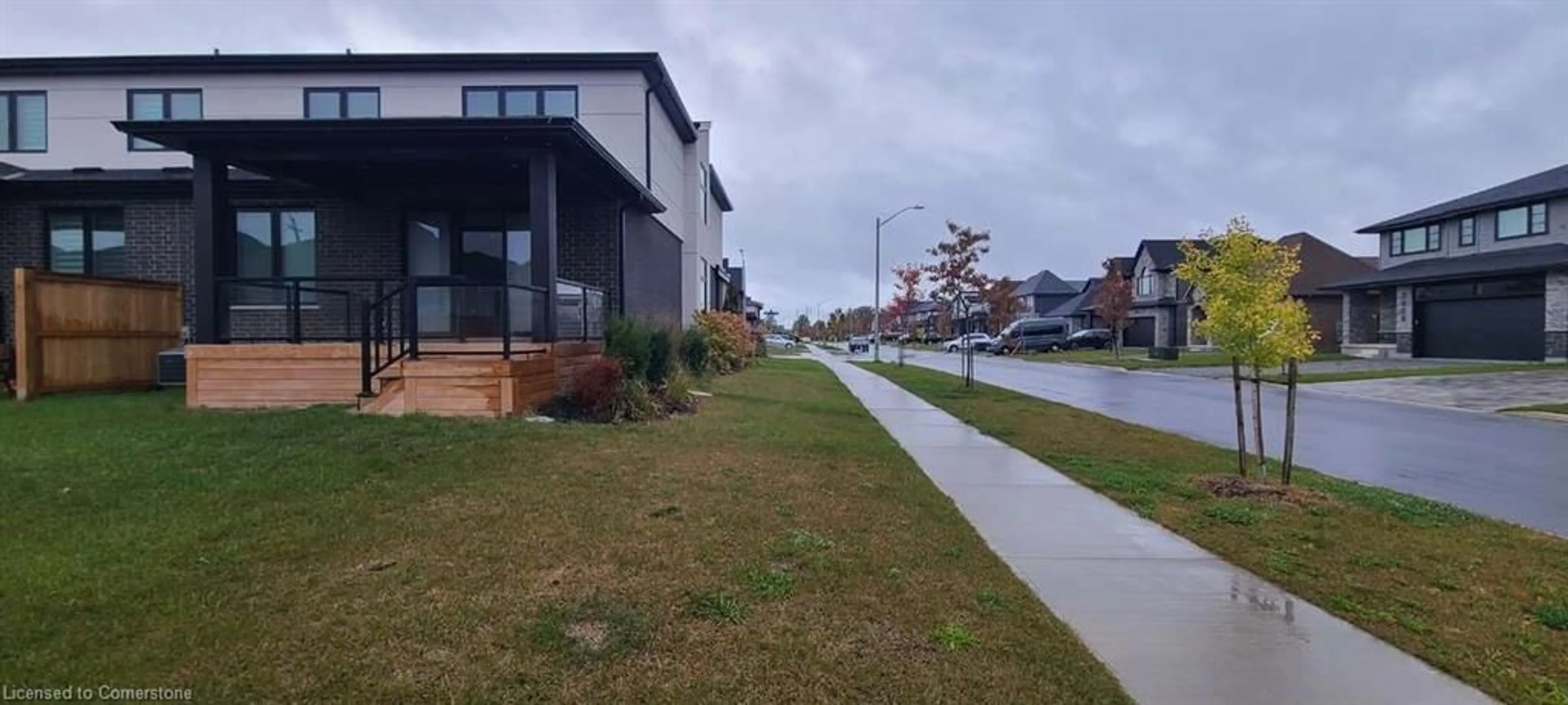 A pic from exterior of the house or condo, the street view for 3901 Mitchell Cres, Fort Erie Ontario L0S 1S0