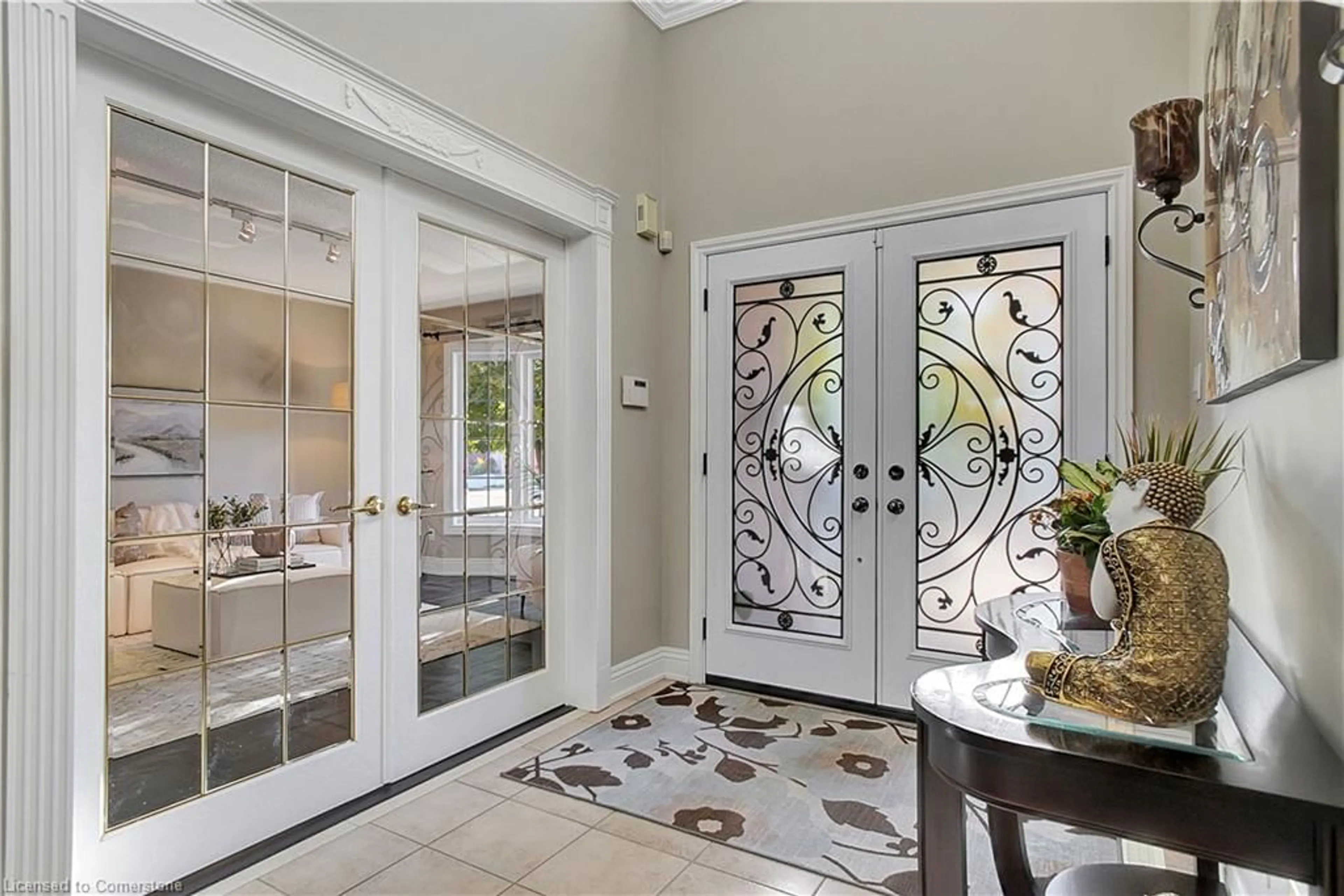 Indoor entryway, wood floors for 764 Saginaw Pky, Cambridge Ontario N1T 1V6