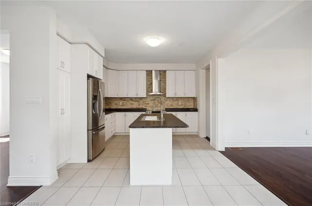 Additional property image - 8 Slater Mill Place