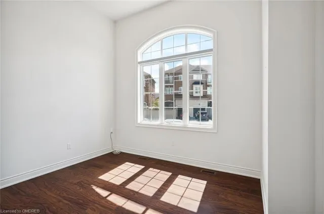Additional property image - 8 Slater Mill Place