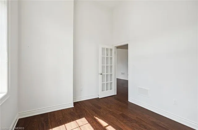 Additional property image - 8 Slater Mill Place
