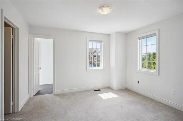 Additional property image - 8 Slater Mill Place