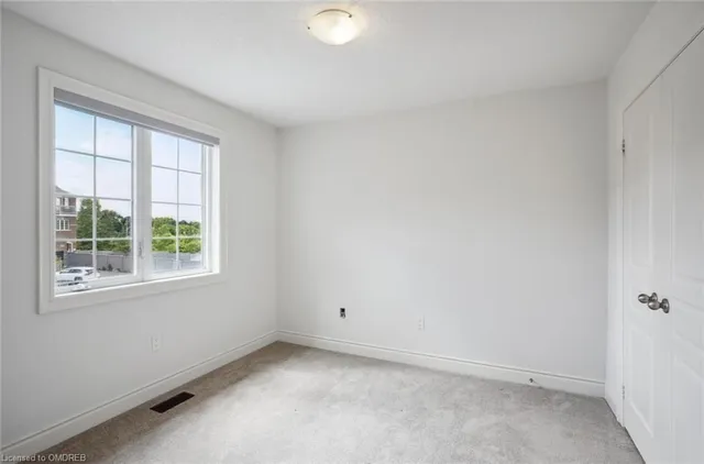 Additional property image - 8 Slater Mill Place
