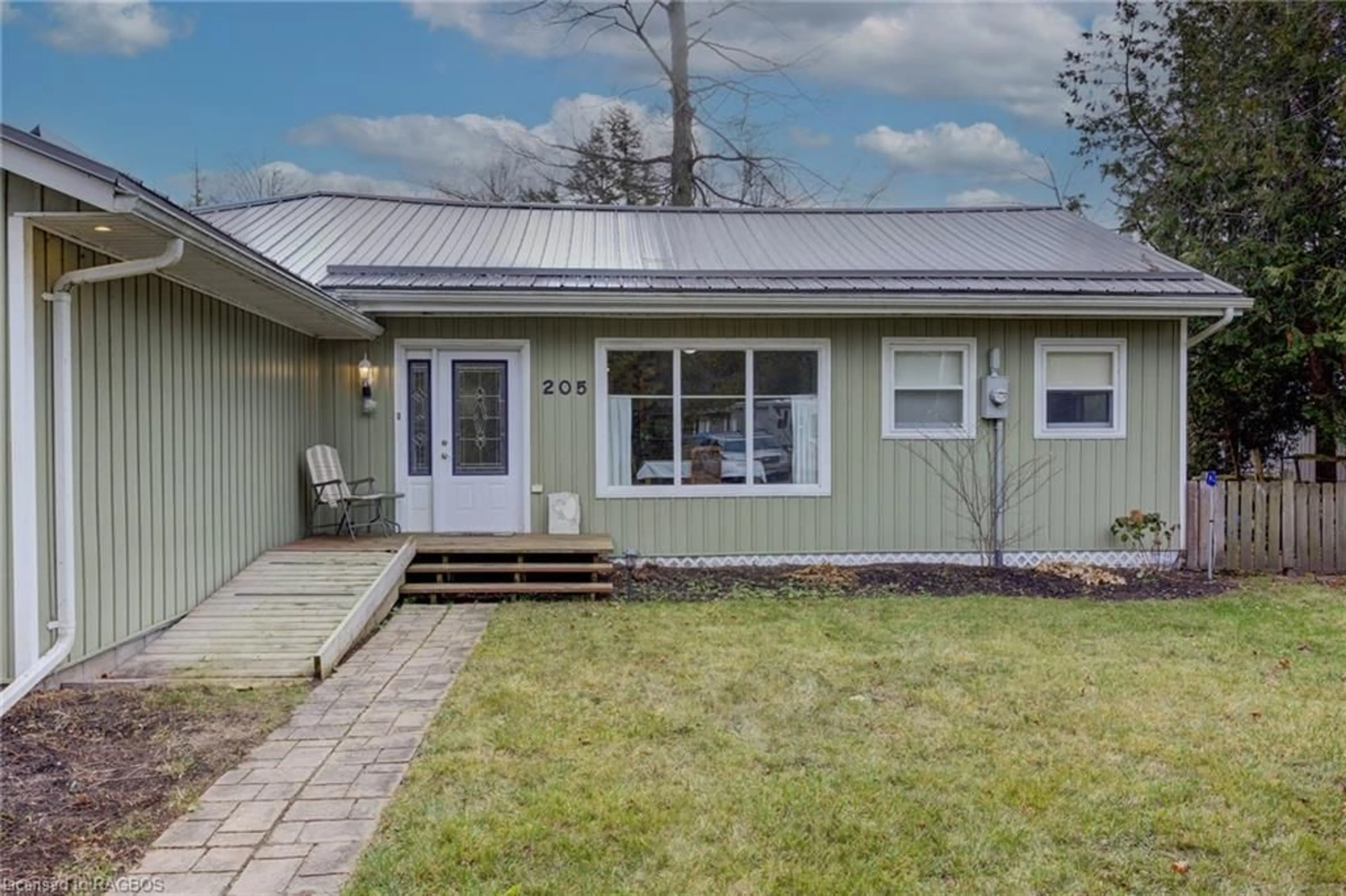 Frontside or backside of a home, cottage for 205 London Rd, Point Clark Ontario N2Z 2X3