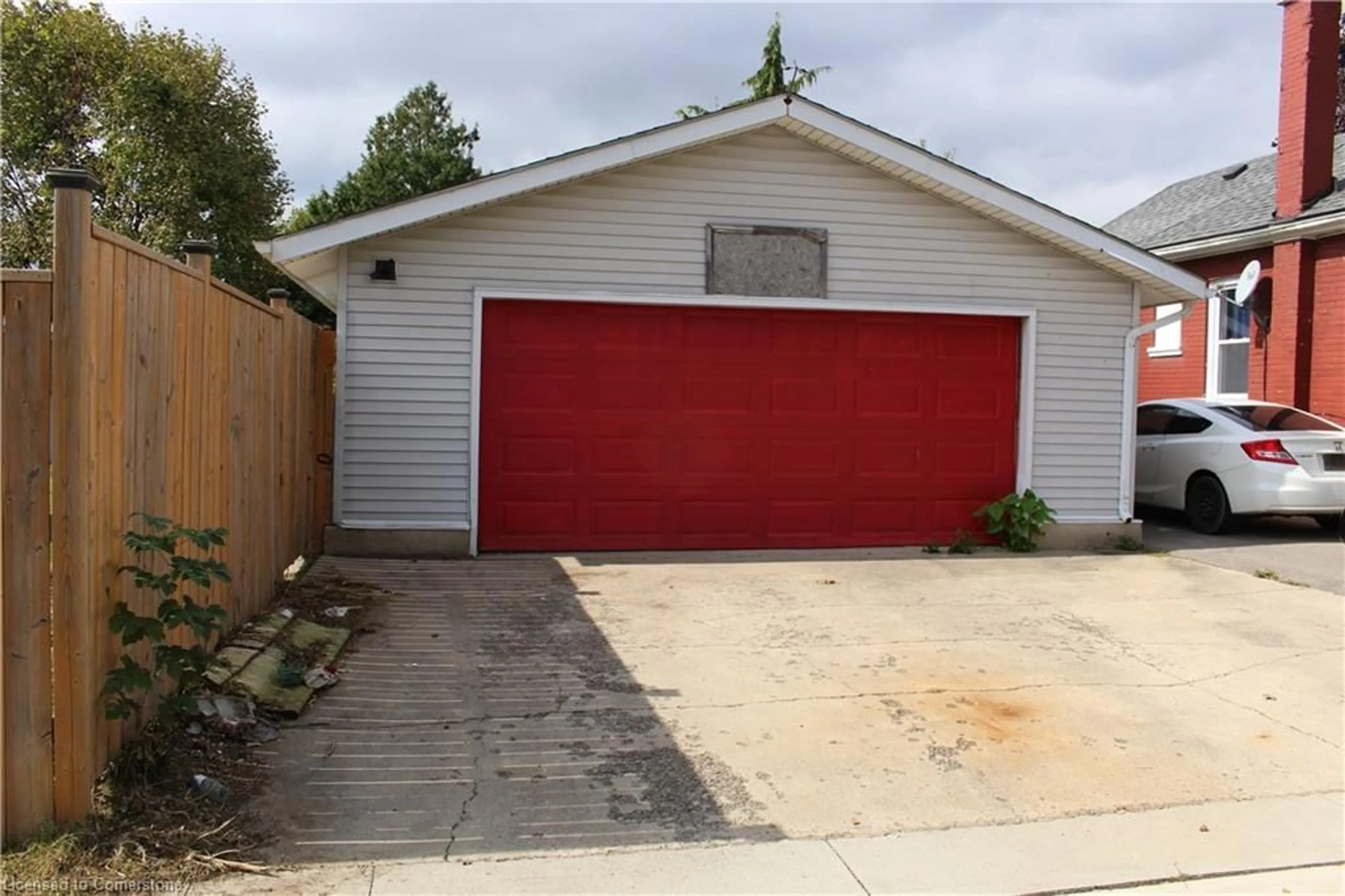 Frontside or backside of a home, the street view for 304 Nelson St, Brantford Ontario N3S 4C8