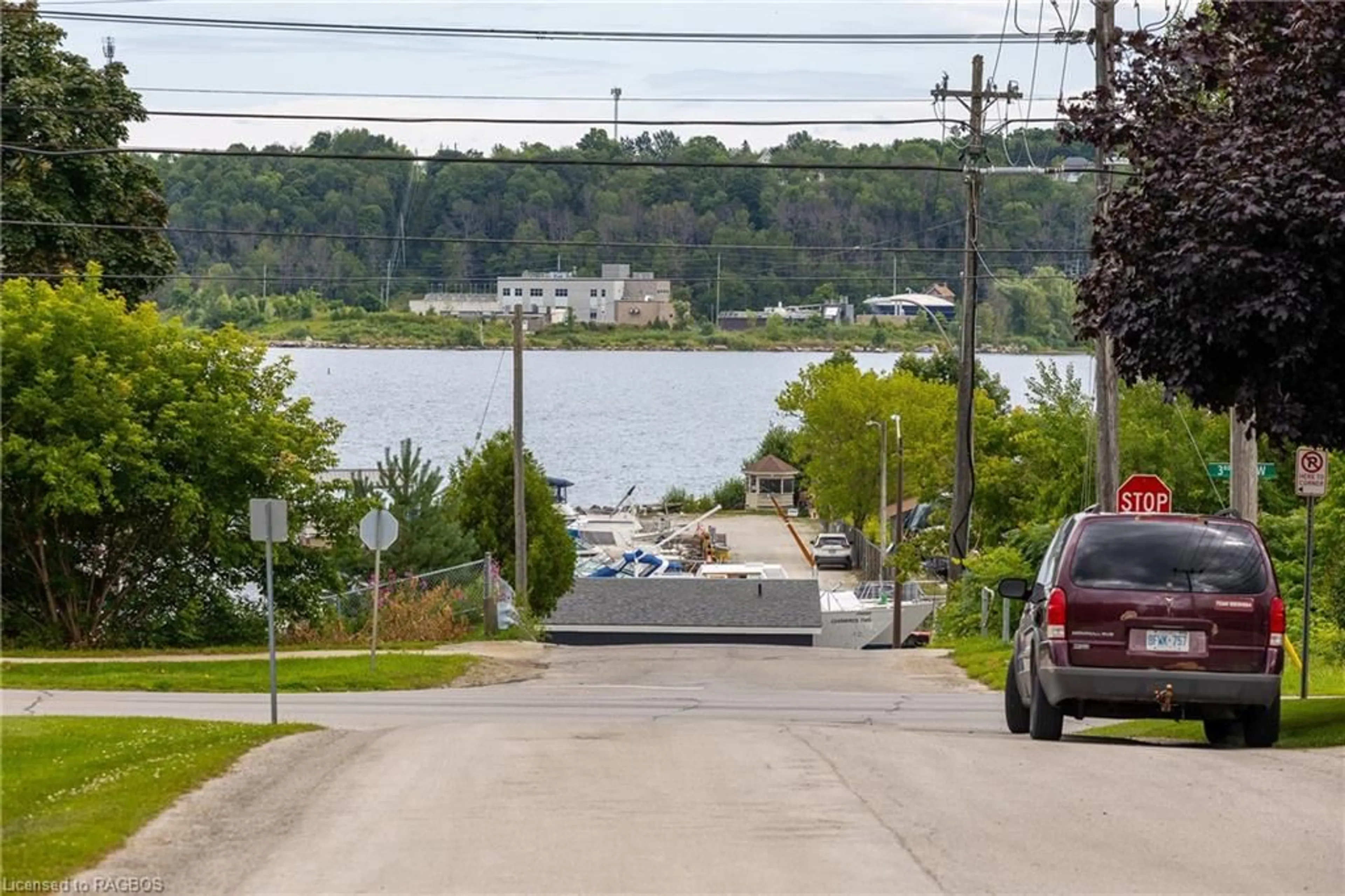 A pic from exterior of the house or condo, the view of lake or river for 365 24th St, Owen Sound Ontario N4K 4H7