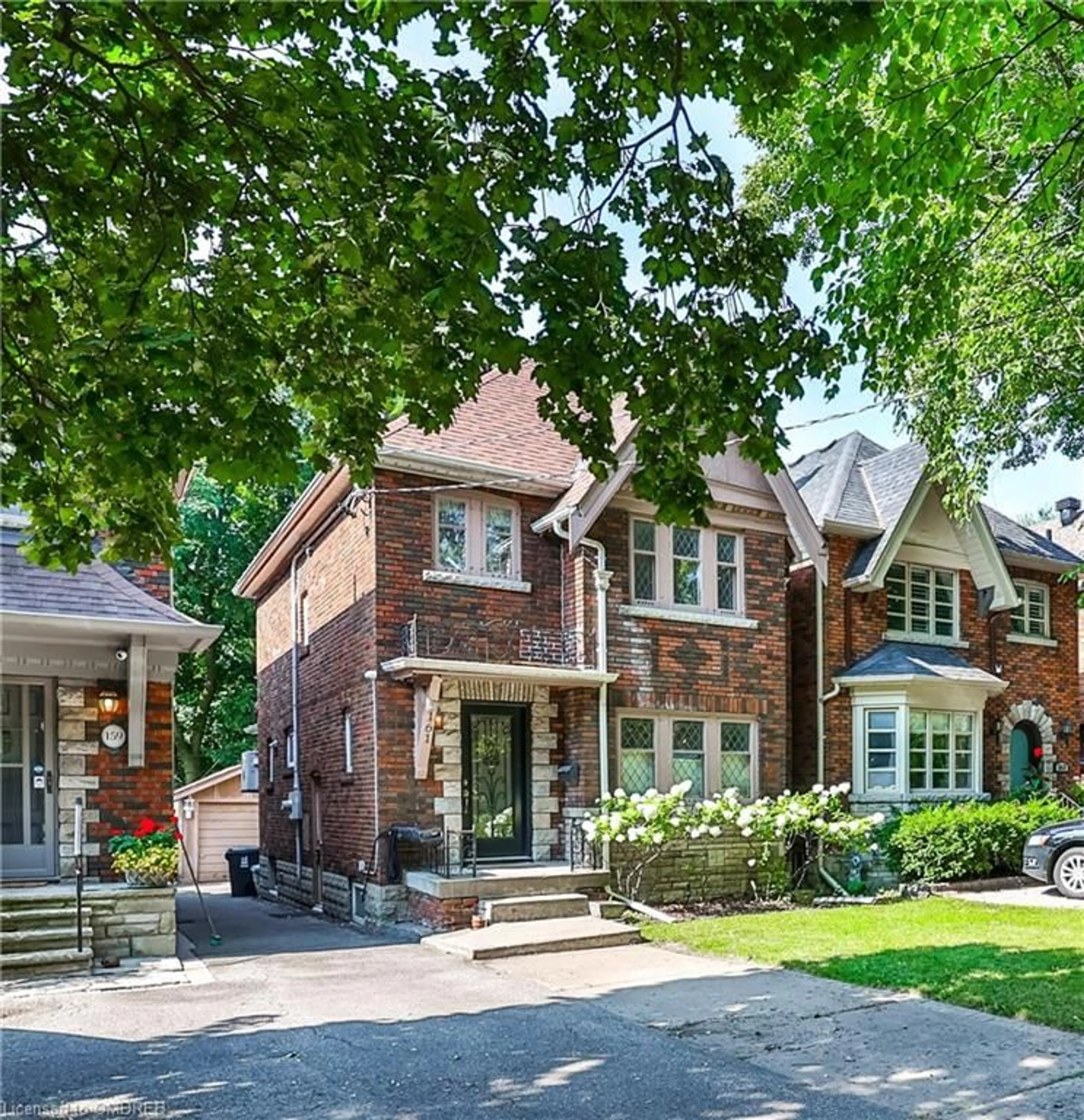 Home with brick exterior material for 161 Chaplin Cres, Toronto Ontario M5P 1B1