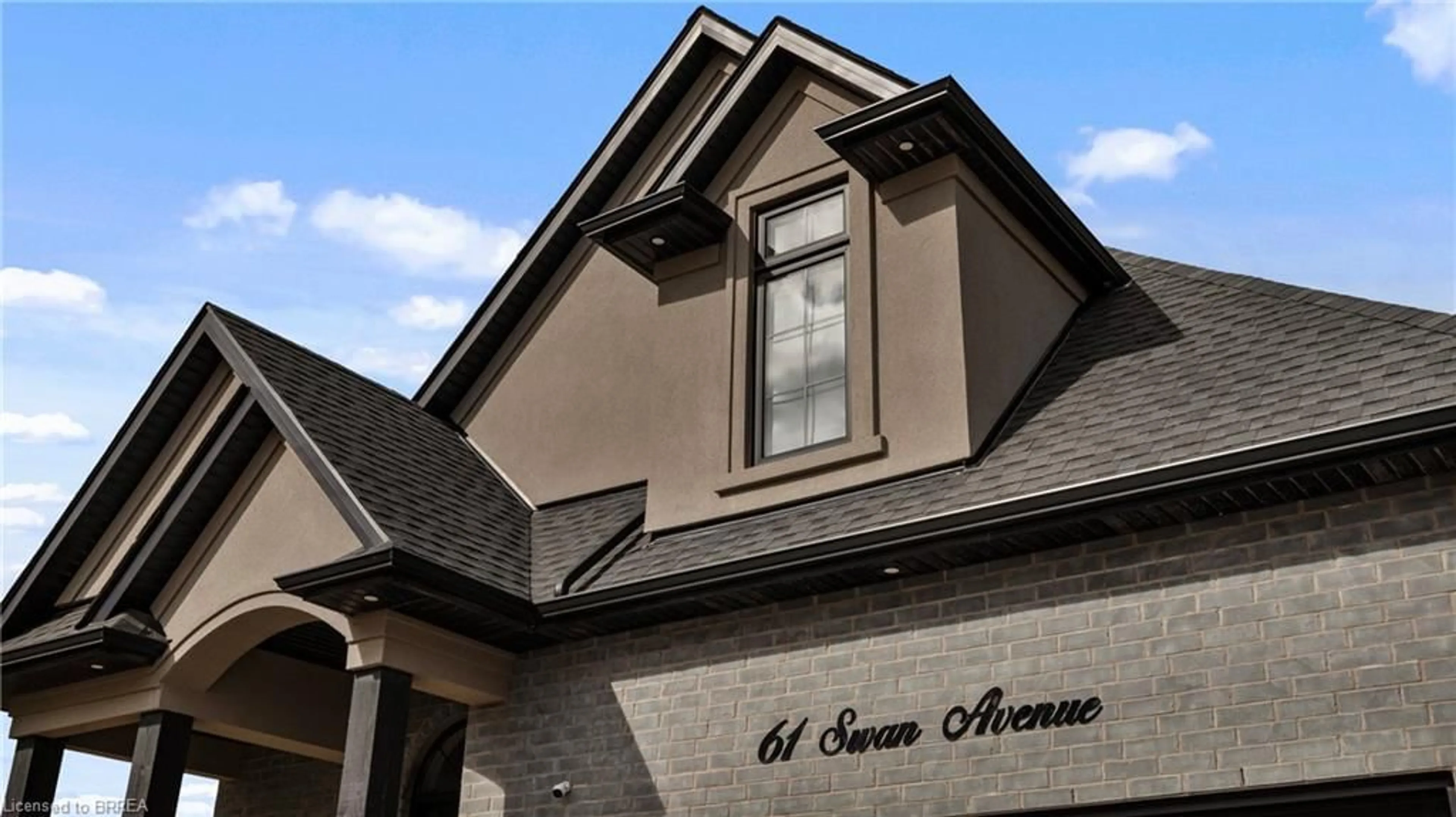 Frontside or backside of a home, the front or back of building for 61 Swan Ave, Fonthill Ontario L0S 1E6