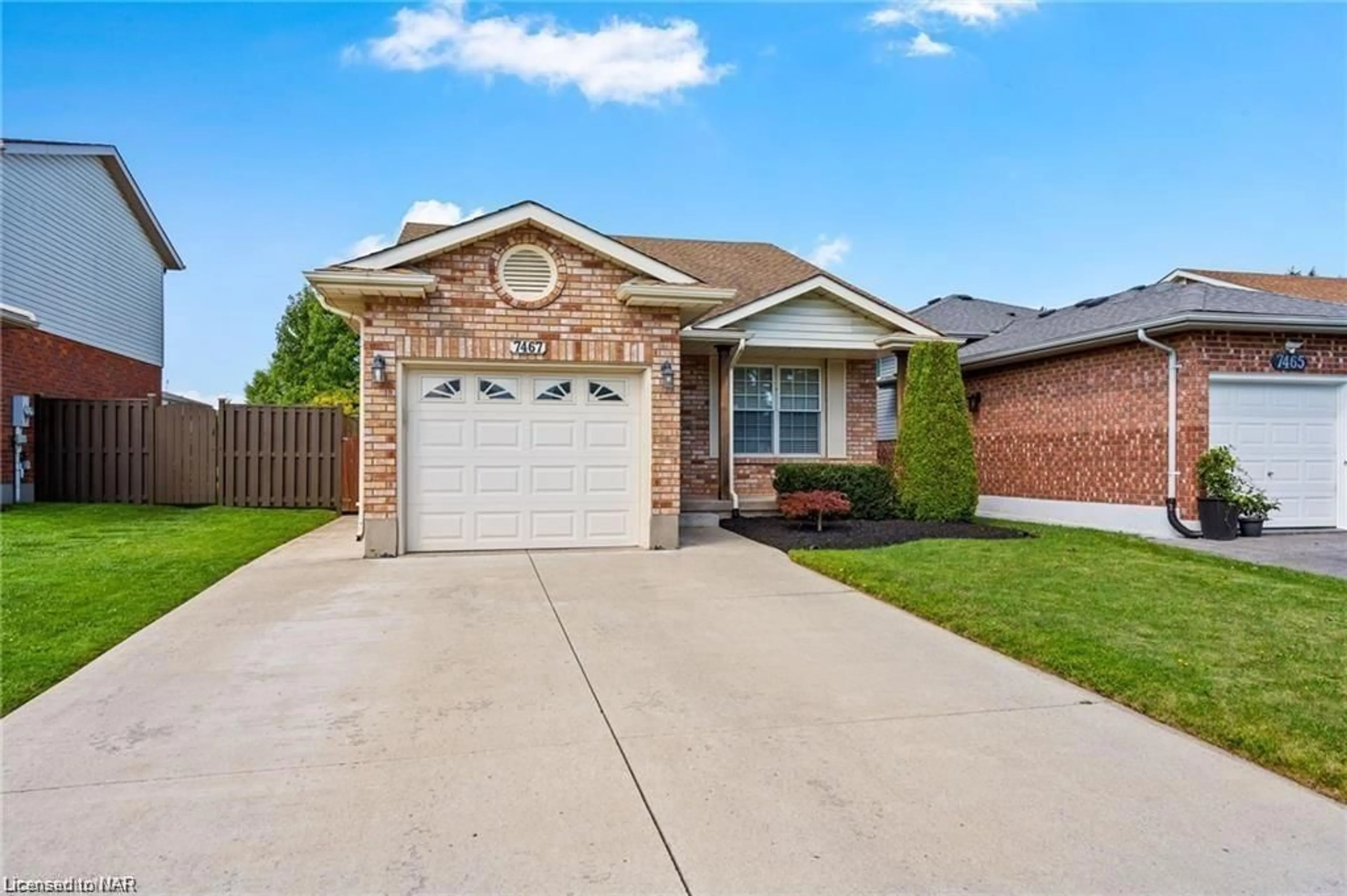 Frontside or backside of a home, cottage for 7467 Monastery Dr, Niagara Falls Ontario L2H 3A7