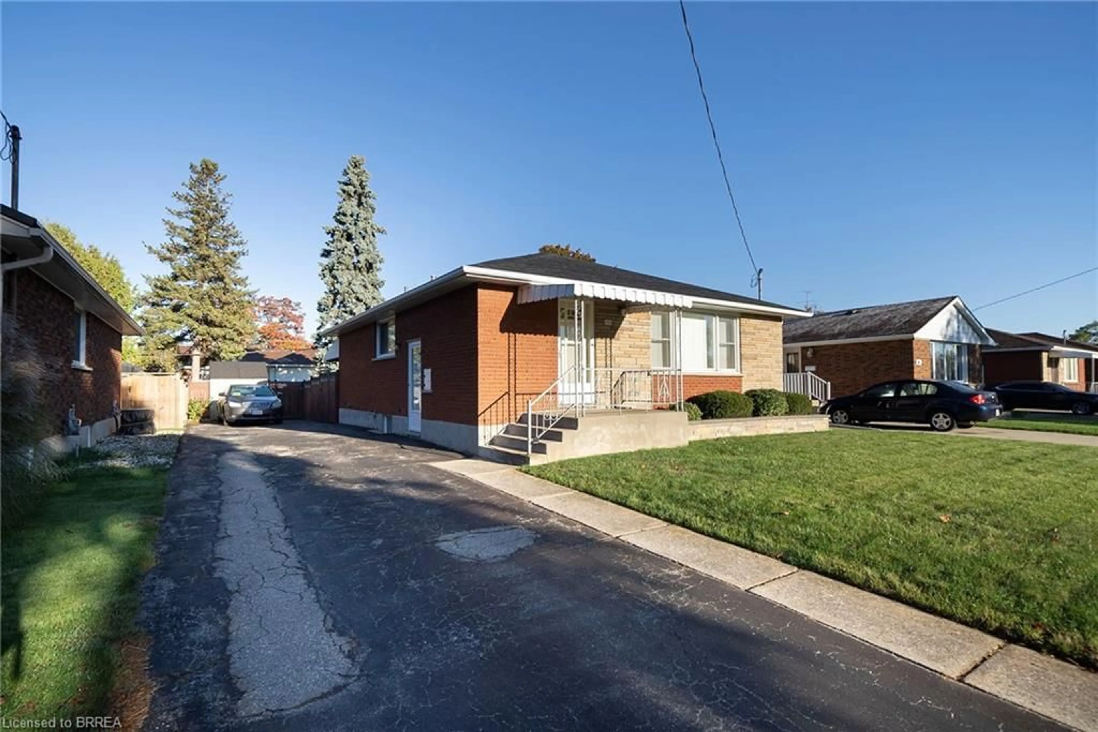 Frontside or backside of a home, cottage for 103 Eighth Ave, Brantford Ontario N3S 1C7