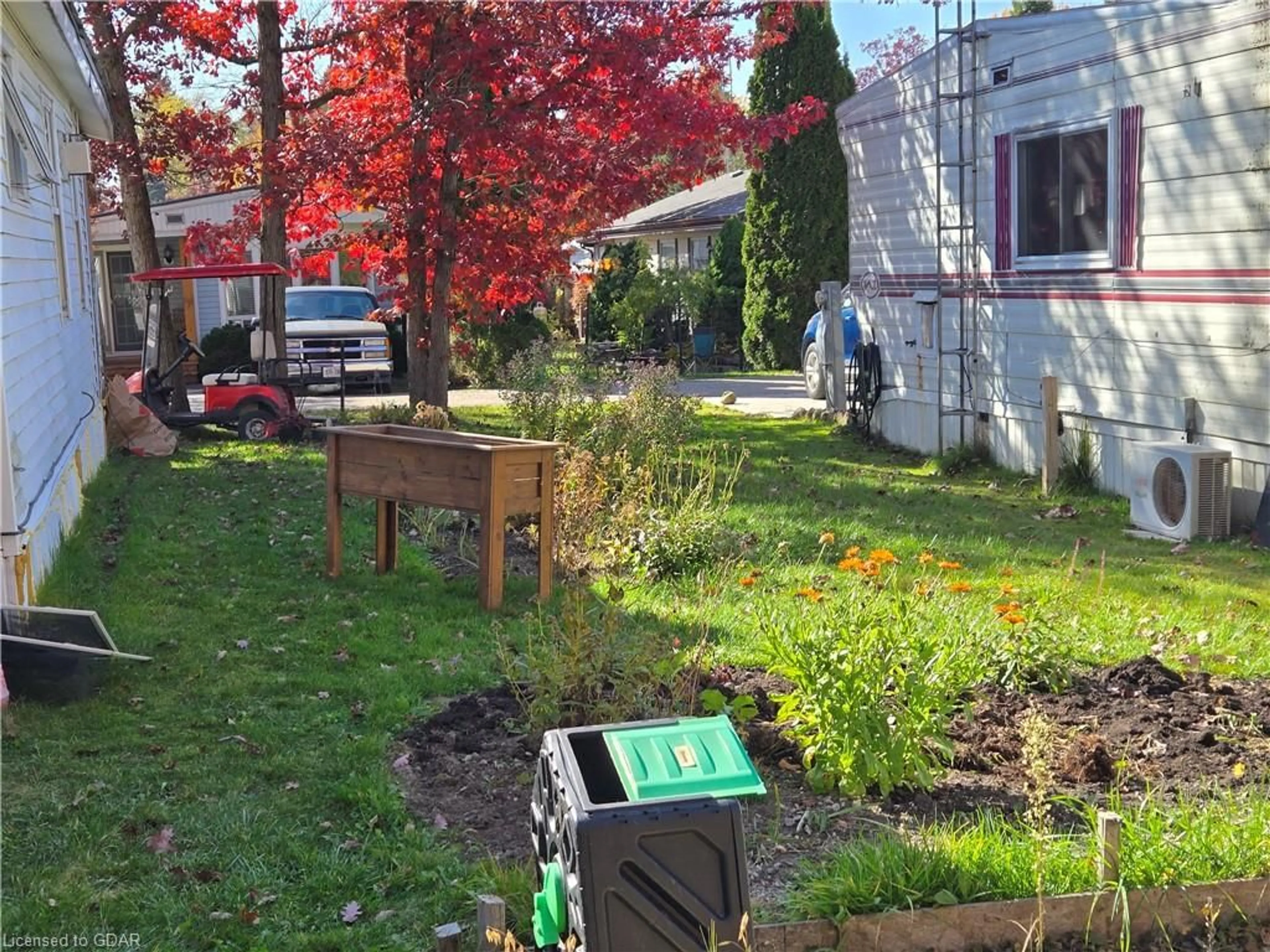 Frontside or backside of a home, the street view for 558 Sumac St, Fergus Ontario N1M 2W5