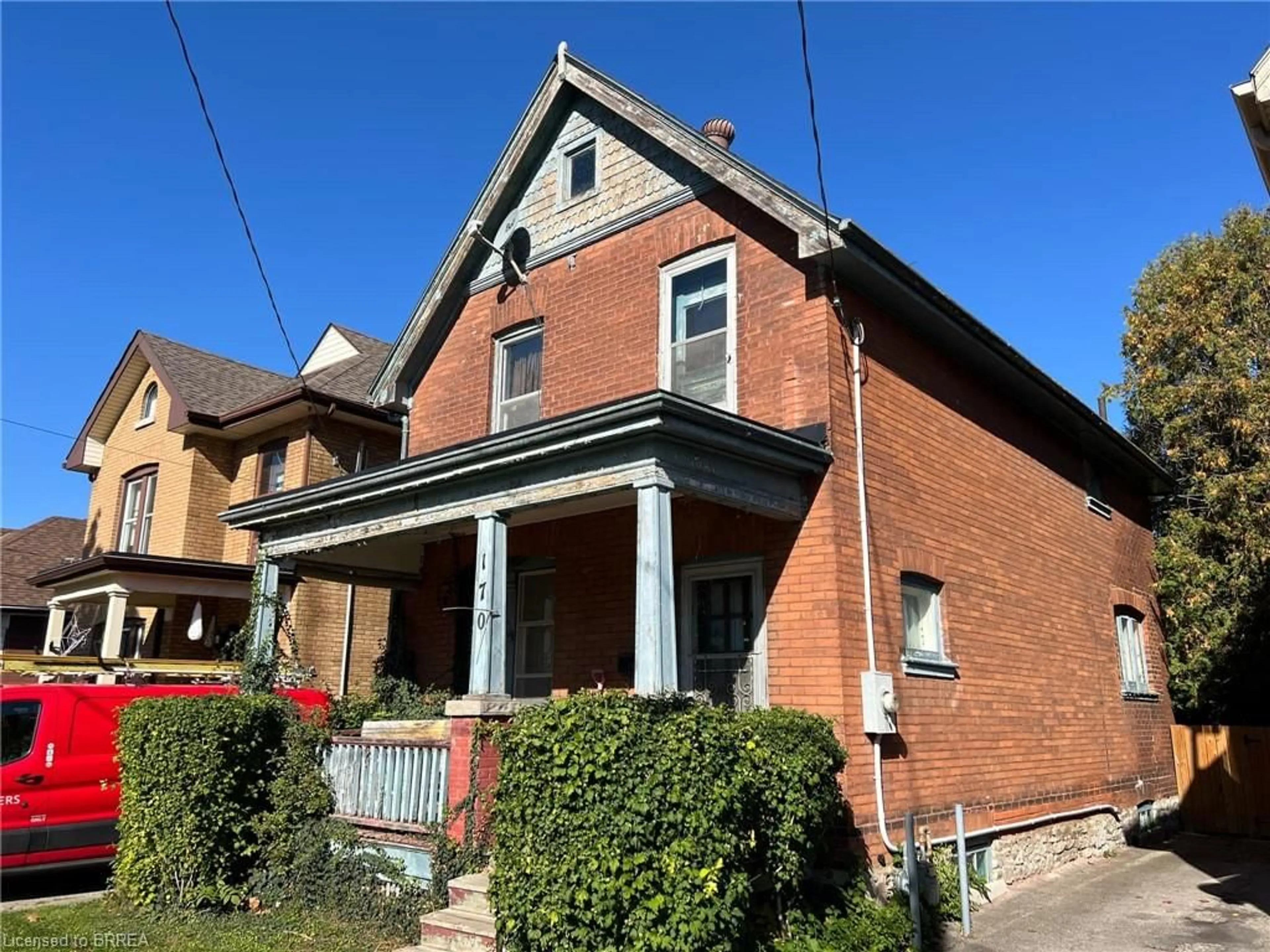 Frontside or backside of a home, the front or back of building for 170 Marlborough St, Brantford Ontario N3S 4S9