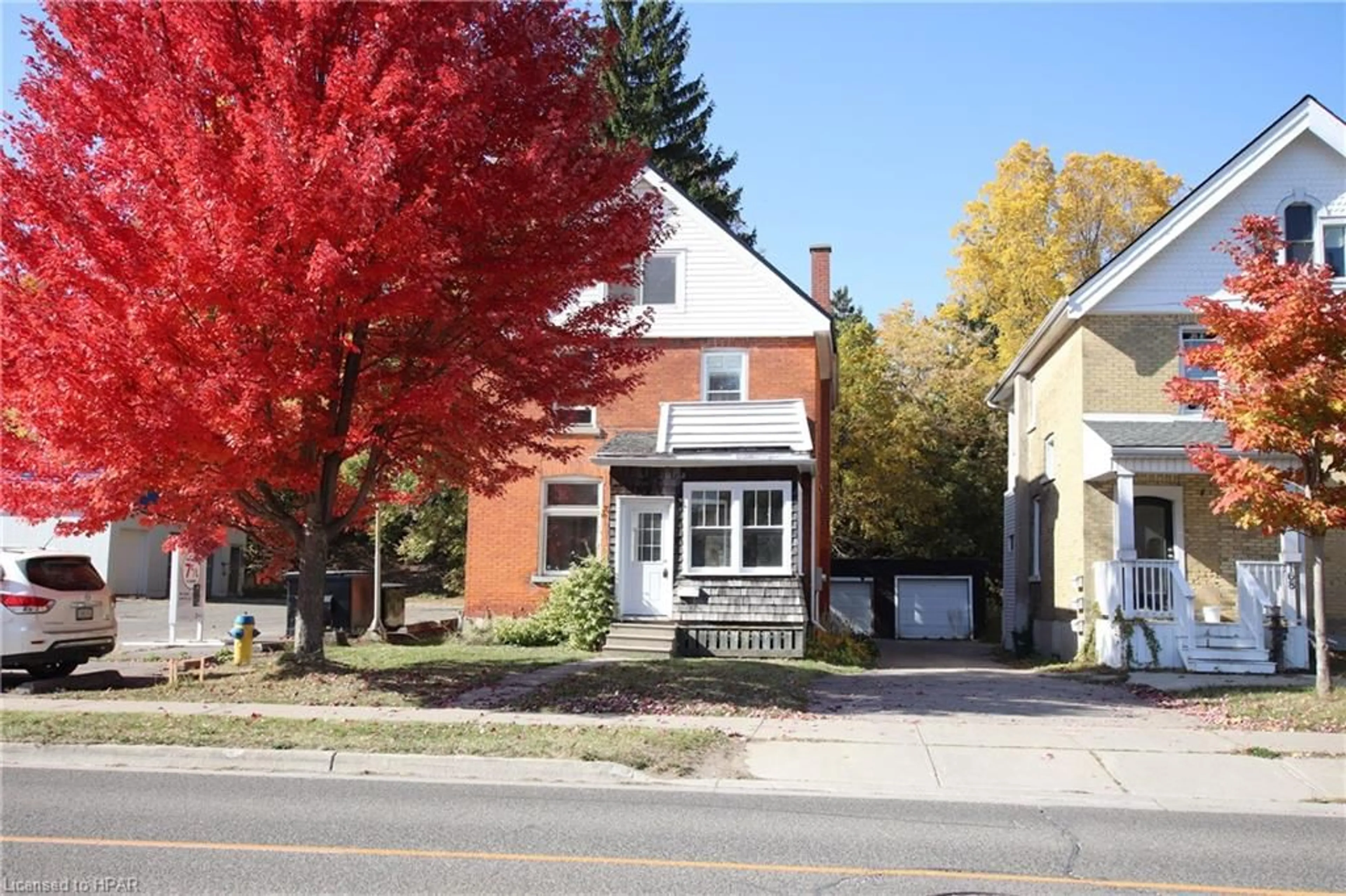 A pic from exterior of the house or condo, the street view for 170 Erie St, Stratford Ontario N5A 2M7