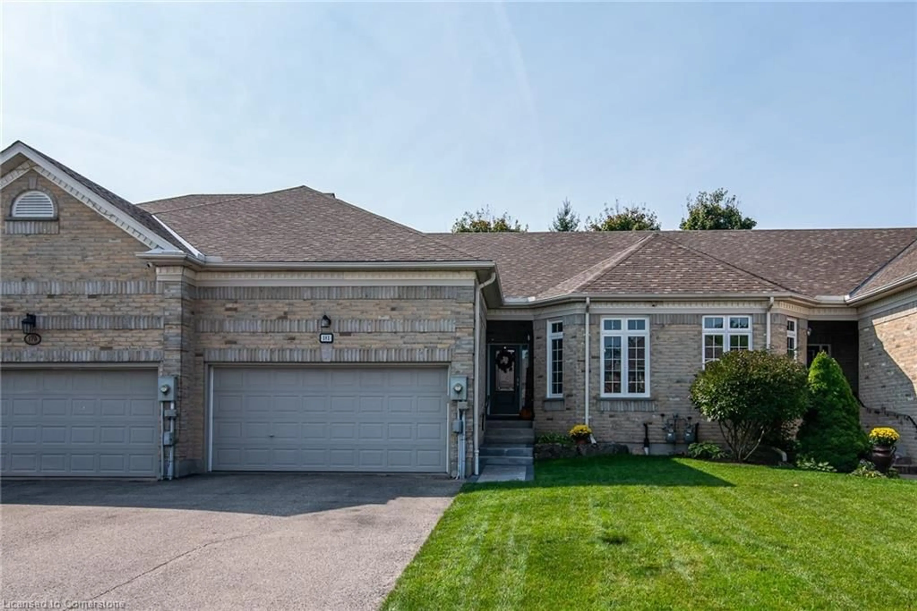 Frontside or backside of a home, cottage for 181 Doon Mills Dr, Kitchener Ontario N2P 2S1