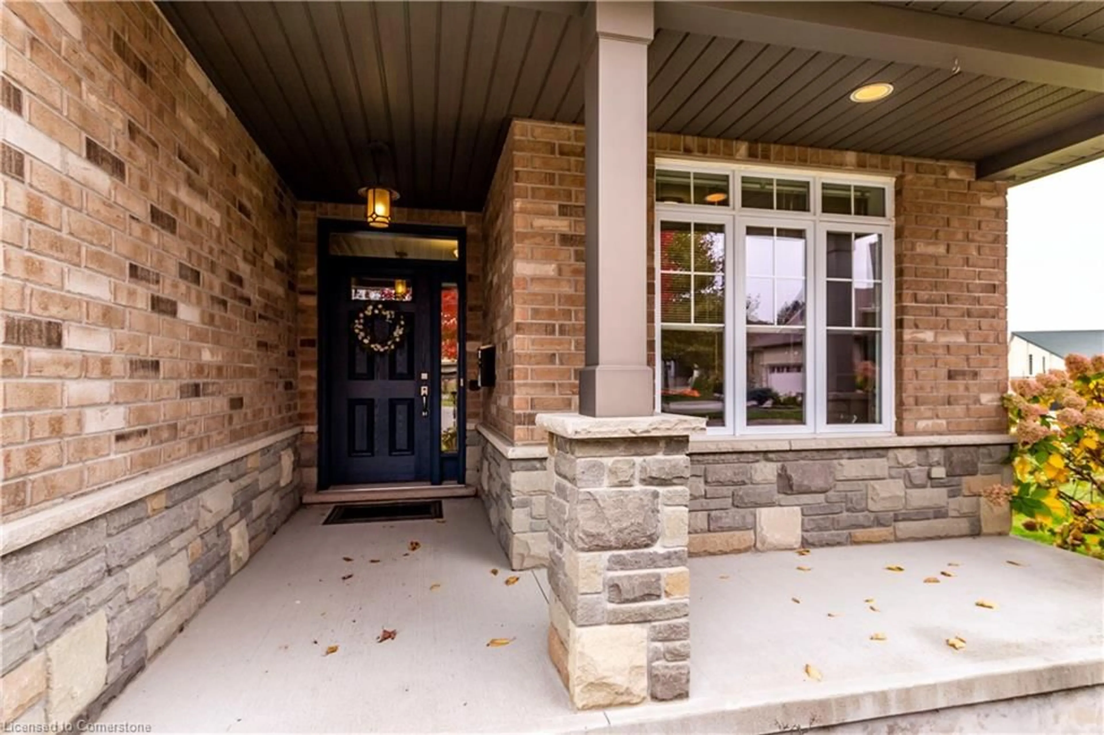 Indoor entryway, wood floors for 20 Cherry Blossom Lane, St. Thomas Ontario N5R 0B3