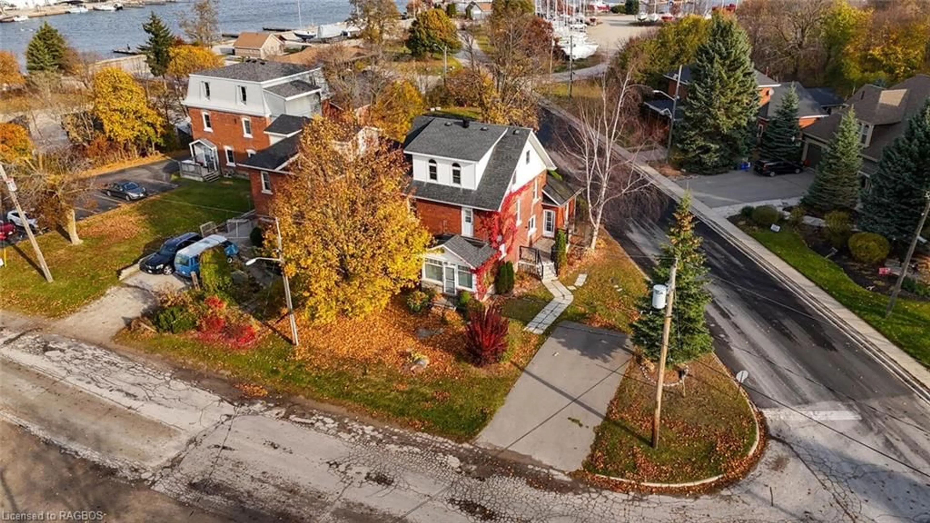 A pic from exterior of the house or condo, the street view for 56 Bridge St, Meaford Ontario N4L 1B9