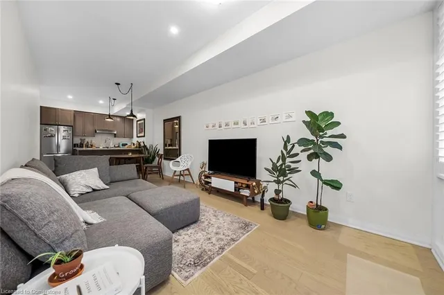 Additional property image - 12 Blanshard St Unit 203