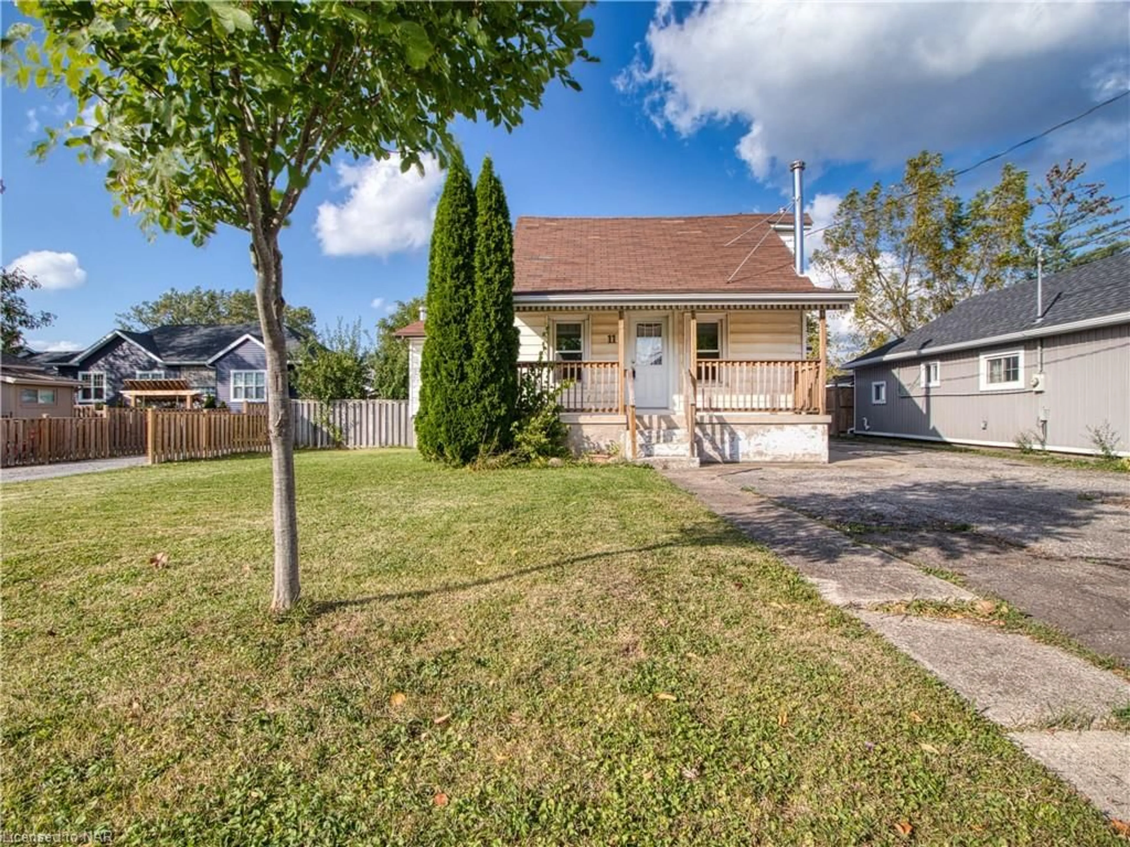 Frontside or backside of a home, the street view for 11 Hazel St, St. Catharines Ontario L2T 1E2