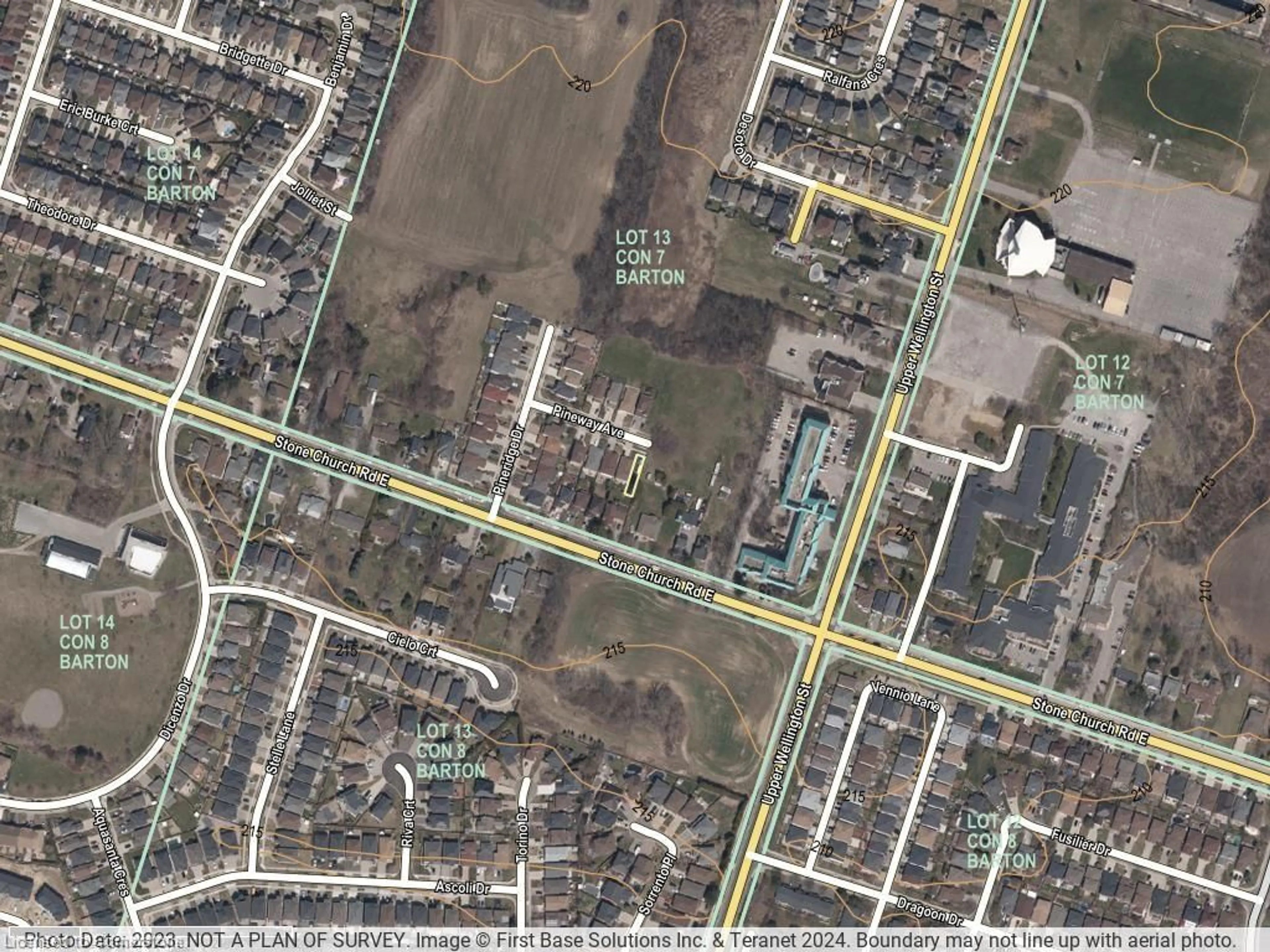 Picture of a map for 0 Pineway Ave, Hamilton Ontario L9A 5K2