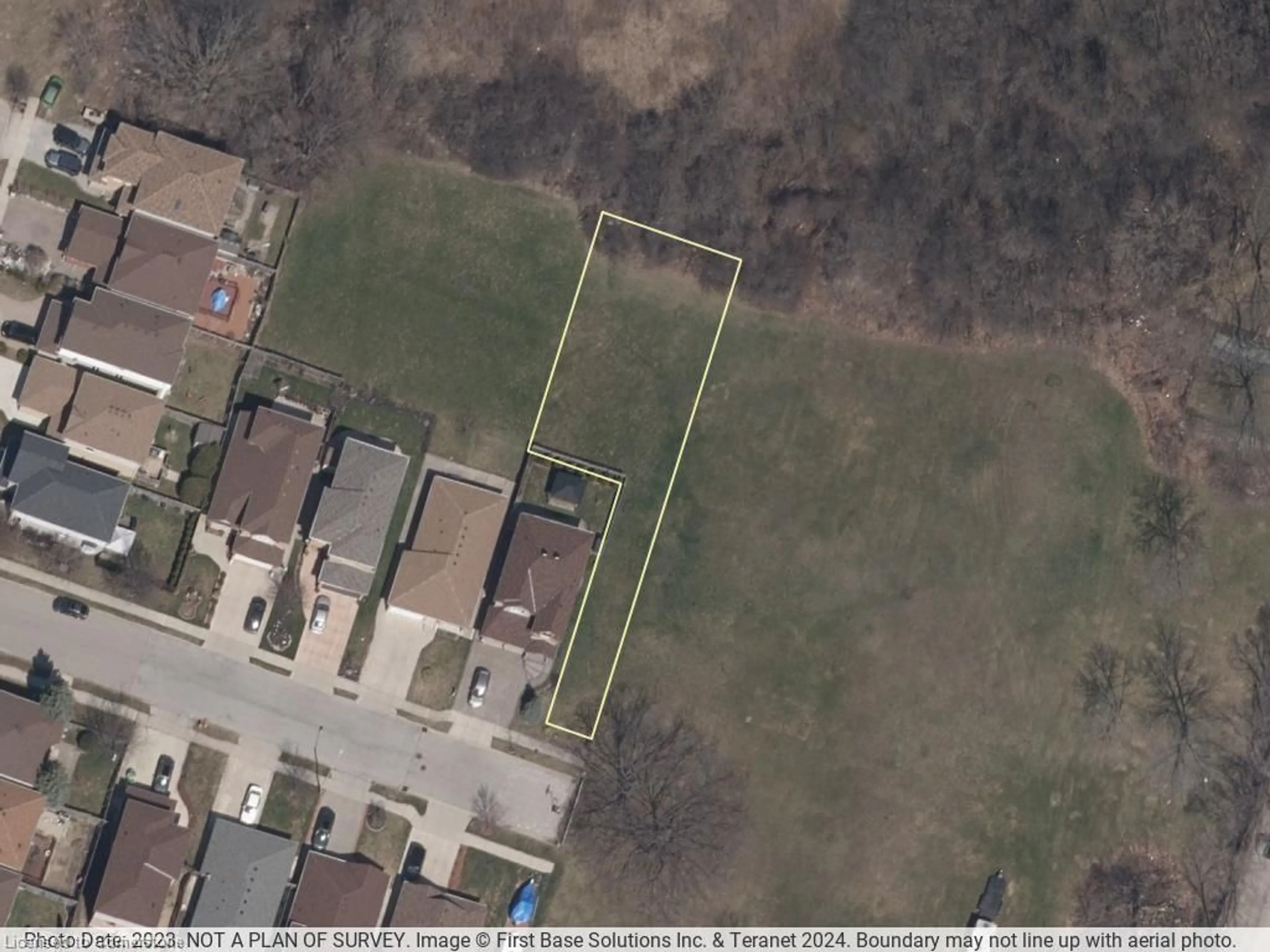 Frontside or backside of a home, the street view for 0 Pineway Ave, Hamilton Ontario L9A 5K2