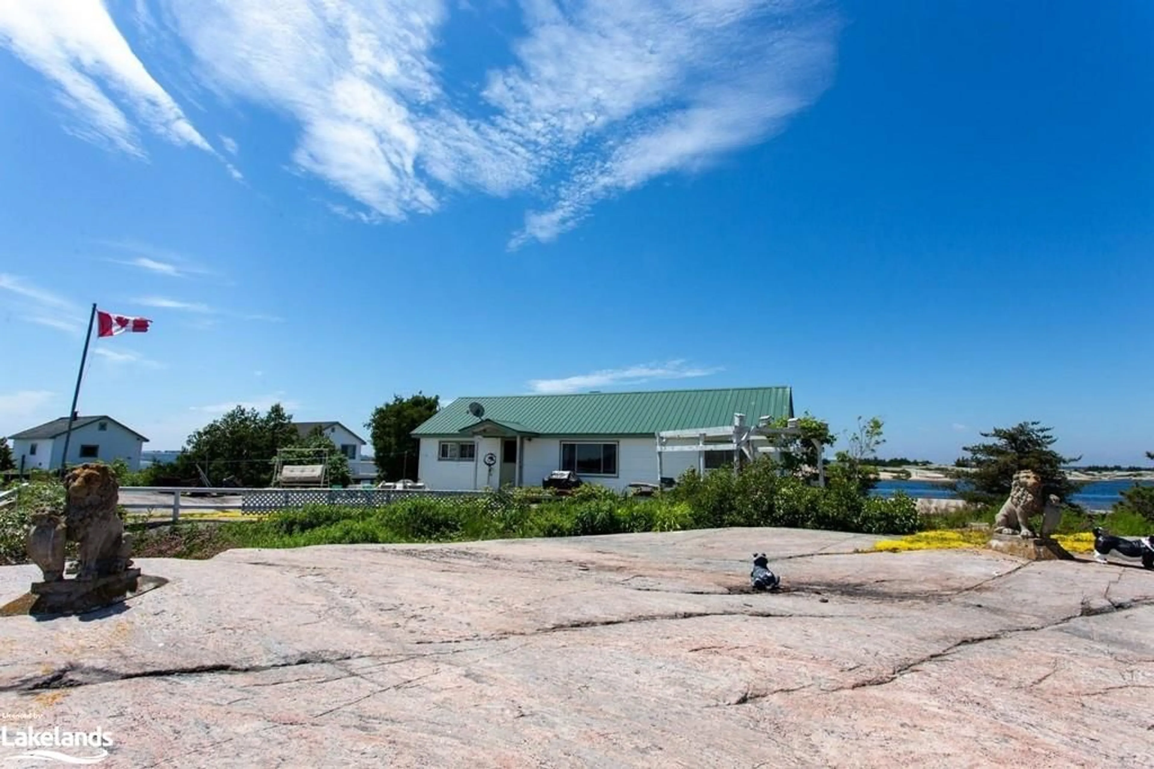 Frontside or backside of a home, the front or back of building for 7908 ISLAND KEY Harbour, Killarney Ontario P0M 2A0