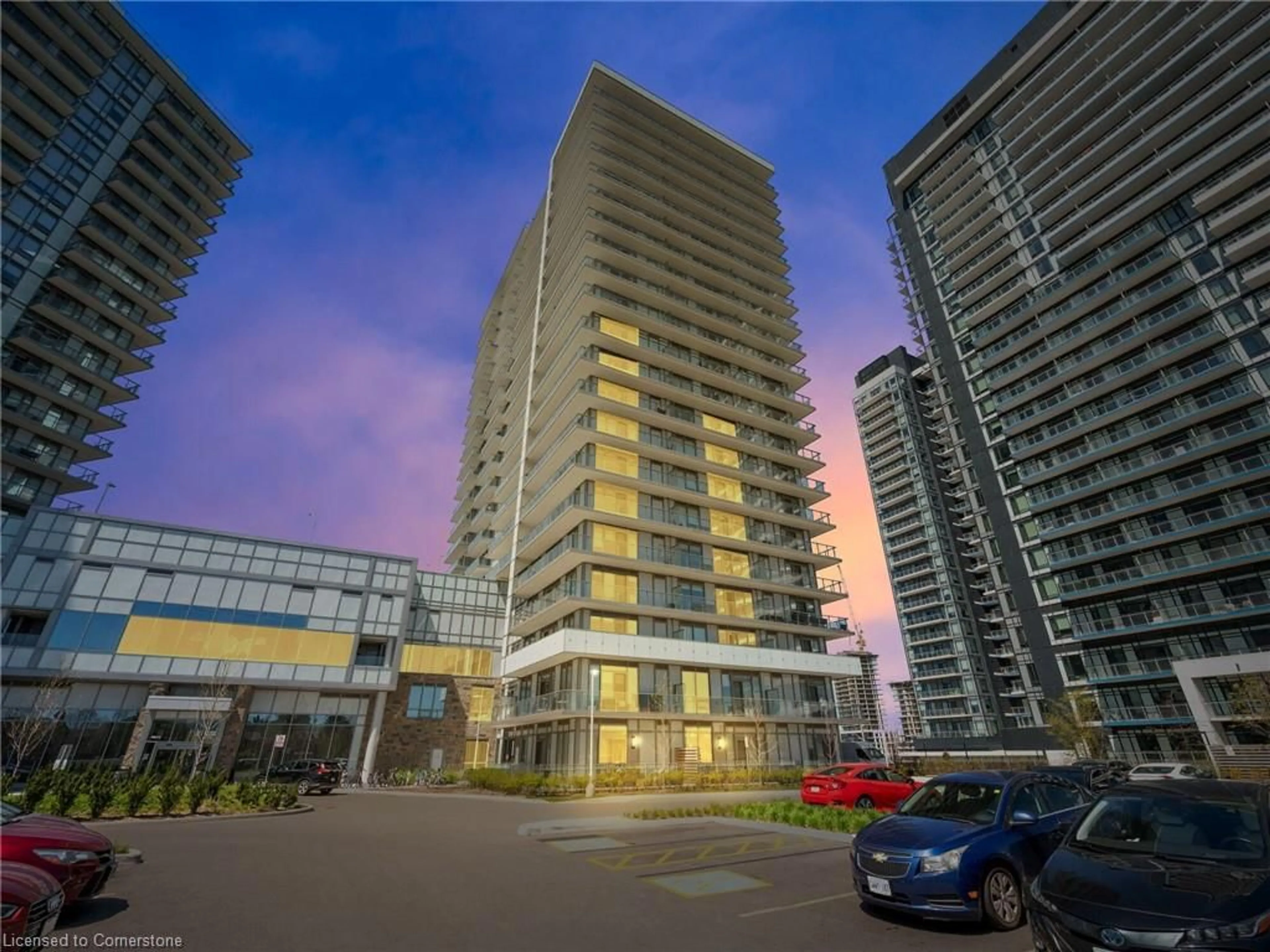 A pic from exterior of the house or condo, the front or back of building for 4675 Metcalfe Ave Ave #107, Mississauga Ontario L5M 4N7