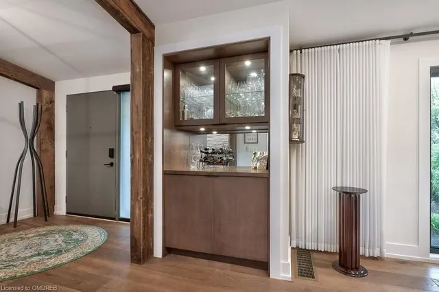 Additional property image - 124 Lynn Crt