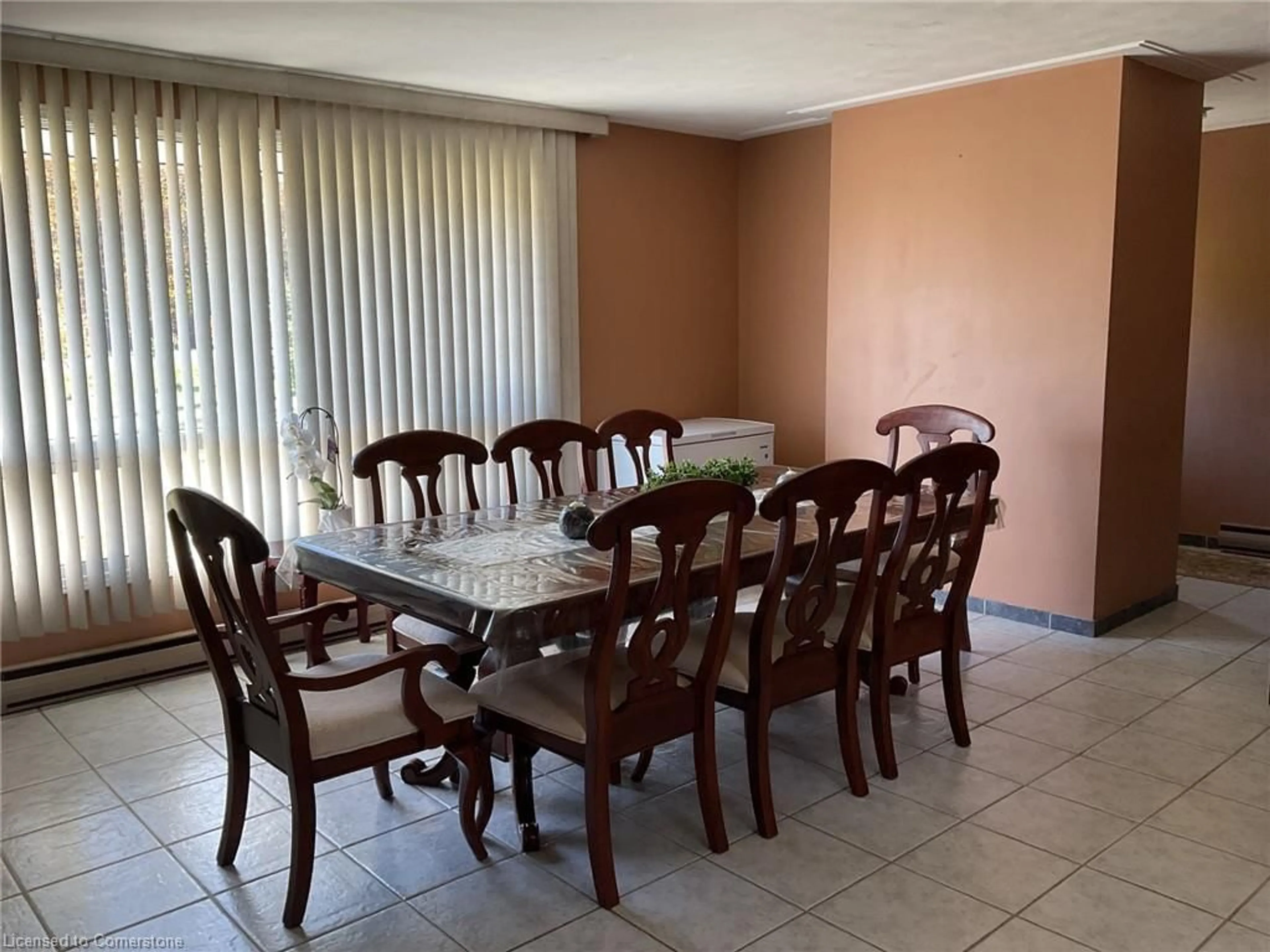 Dining room, wood floors for 697 Highway 56, York Ontario N0A 1R0