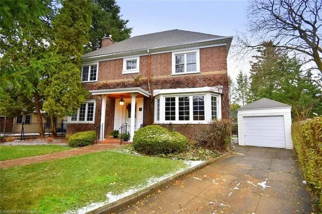 Additional property image - 11 Forsyth Pl