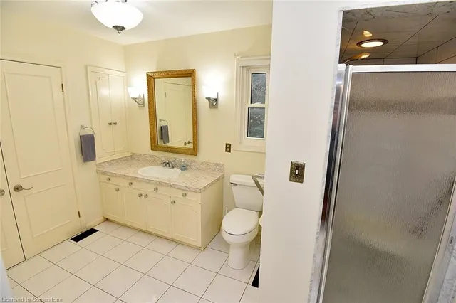 Additional property image - 11 Forsyth Pl