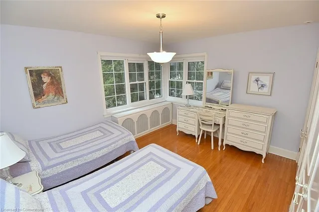 Additional property image - 11 Forsyth Pl