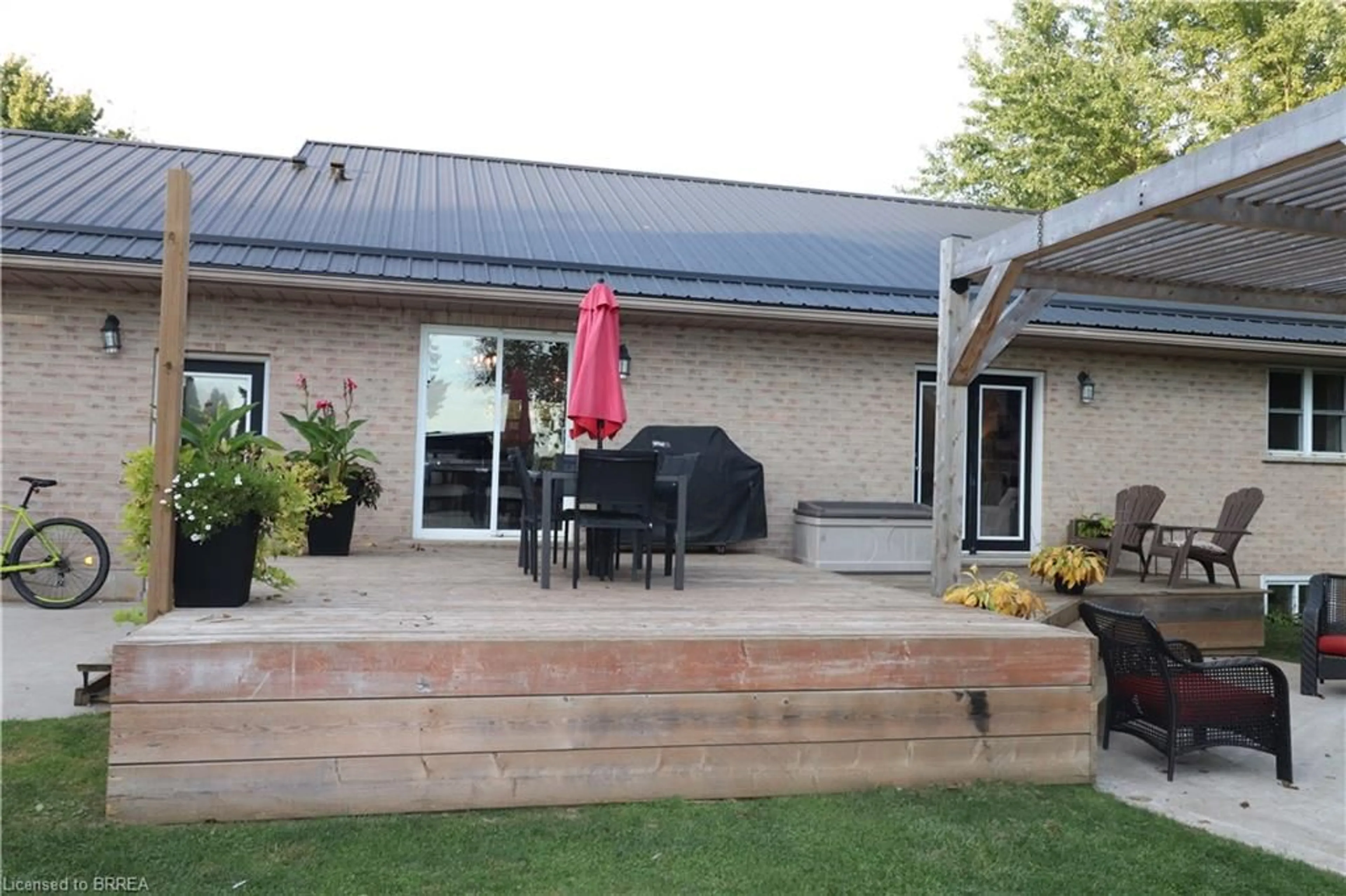 Patio, cottage for 50019 John Wise Line, Aylmer Ontario N5H 2R5