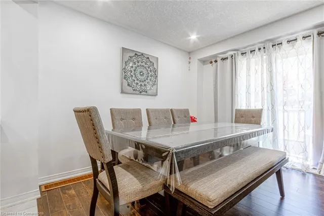 Additional property image - 250 Apple Hill Crescent Cres