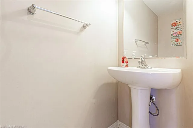 Additional property image - 250 Apple Hill Crescent Cres