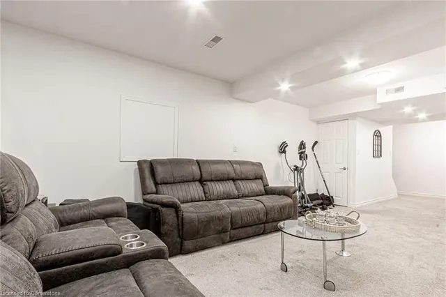 Additional property image - 250 Apple Hill Crescent Cres