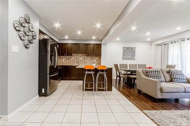 Additional property image - 250 Apple Hill Crescent Cres