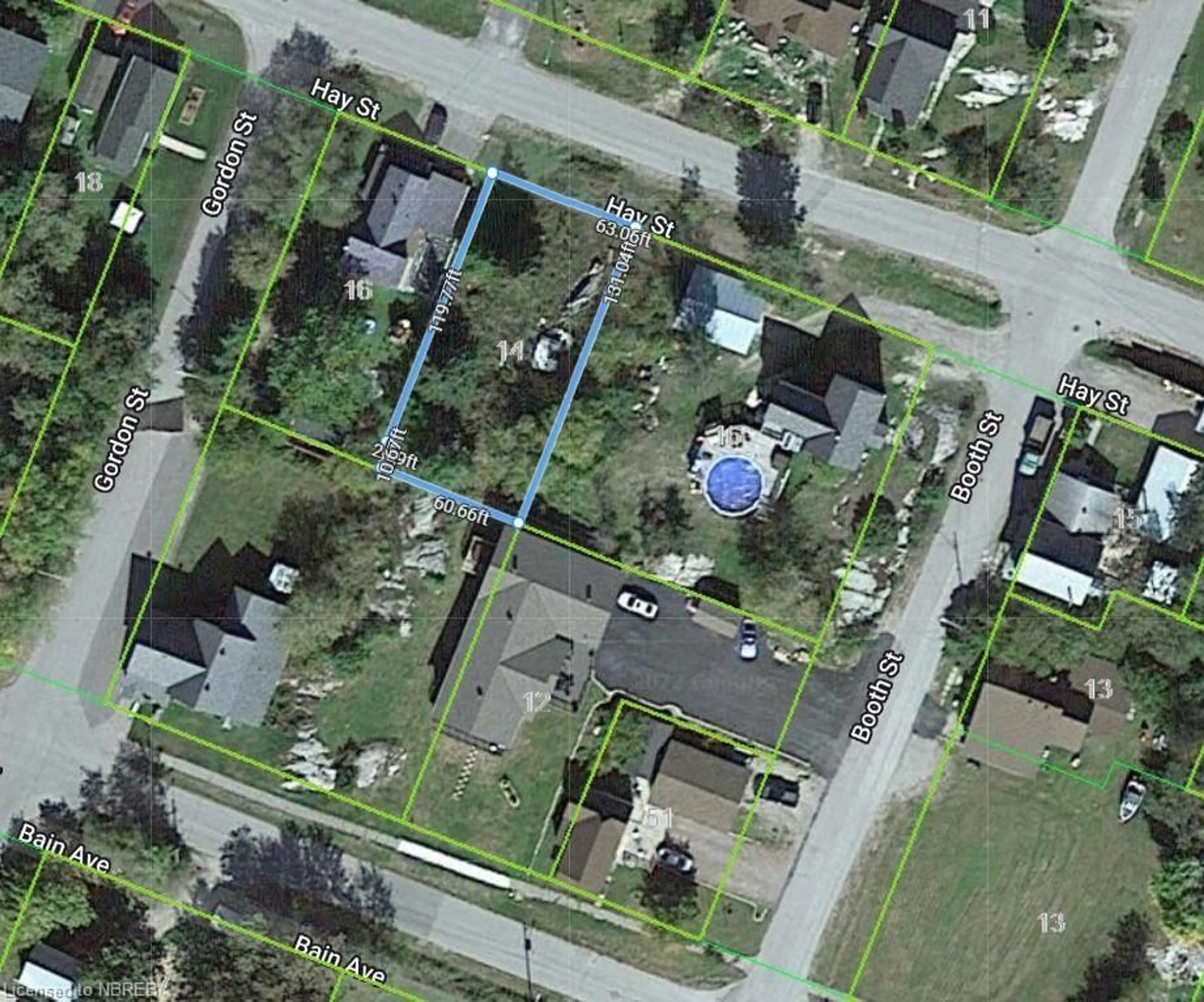 Frontside or backside of a home, the street view for 14 Hay St, Cache Bay Ontario P0H 1G0