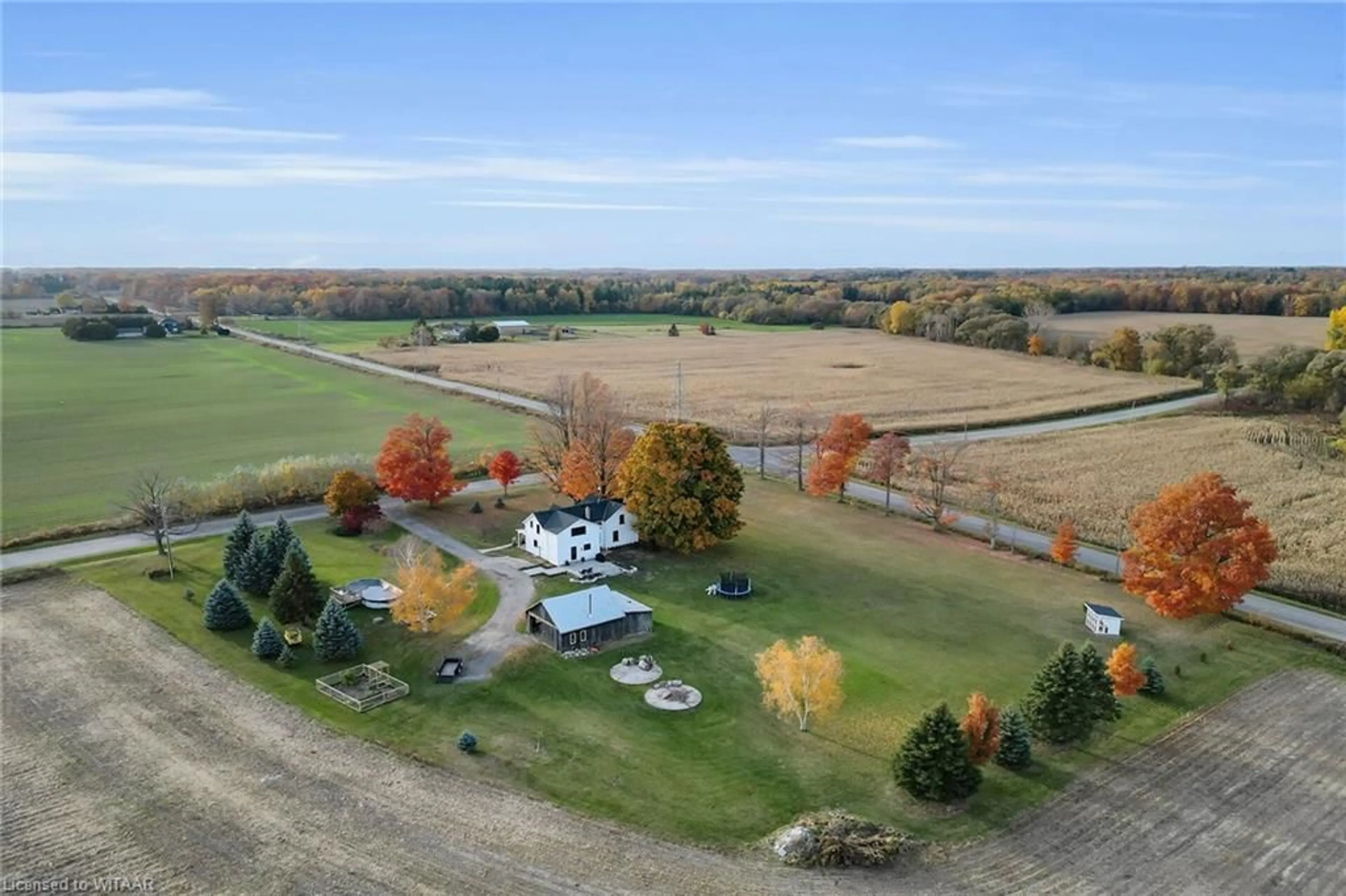 A pic from exterior of the house or condo, the fenced backyard for 582 West Quarter Townline Rd, Princeton Ontario N0J 1V0