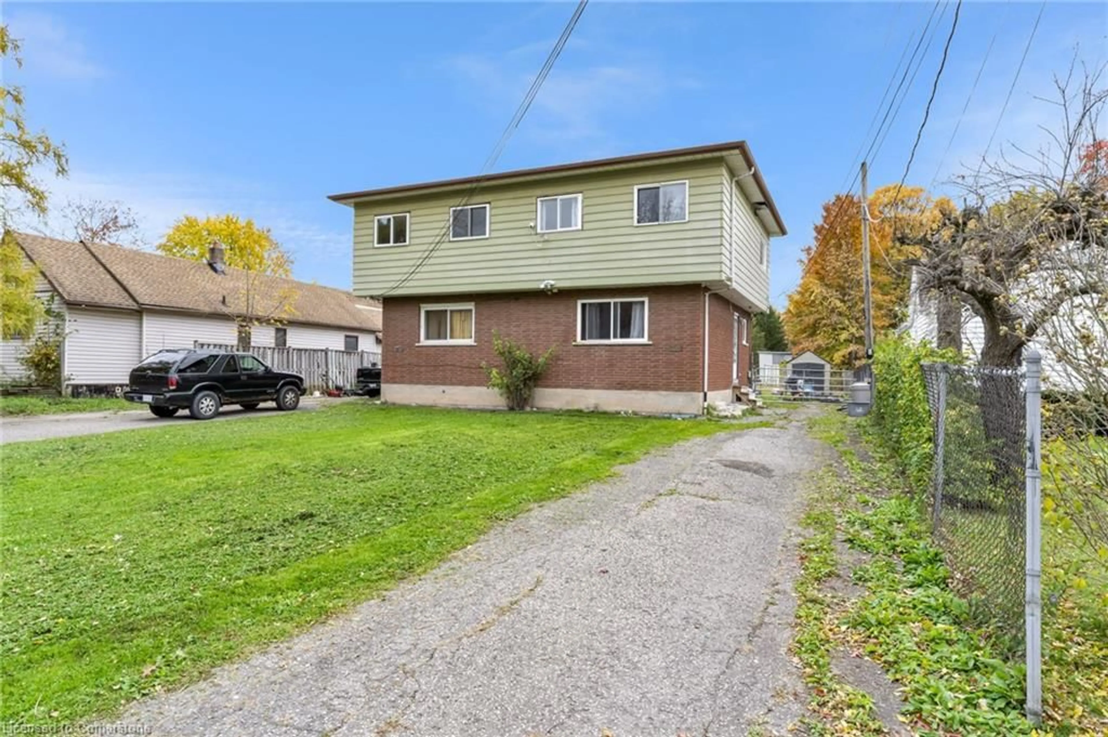 Frontside or backside of a home, the street view for 5732-5734 Ramsey Rd, Niagara Falls Ontario L2E 6X8