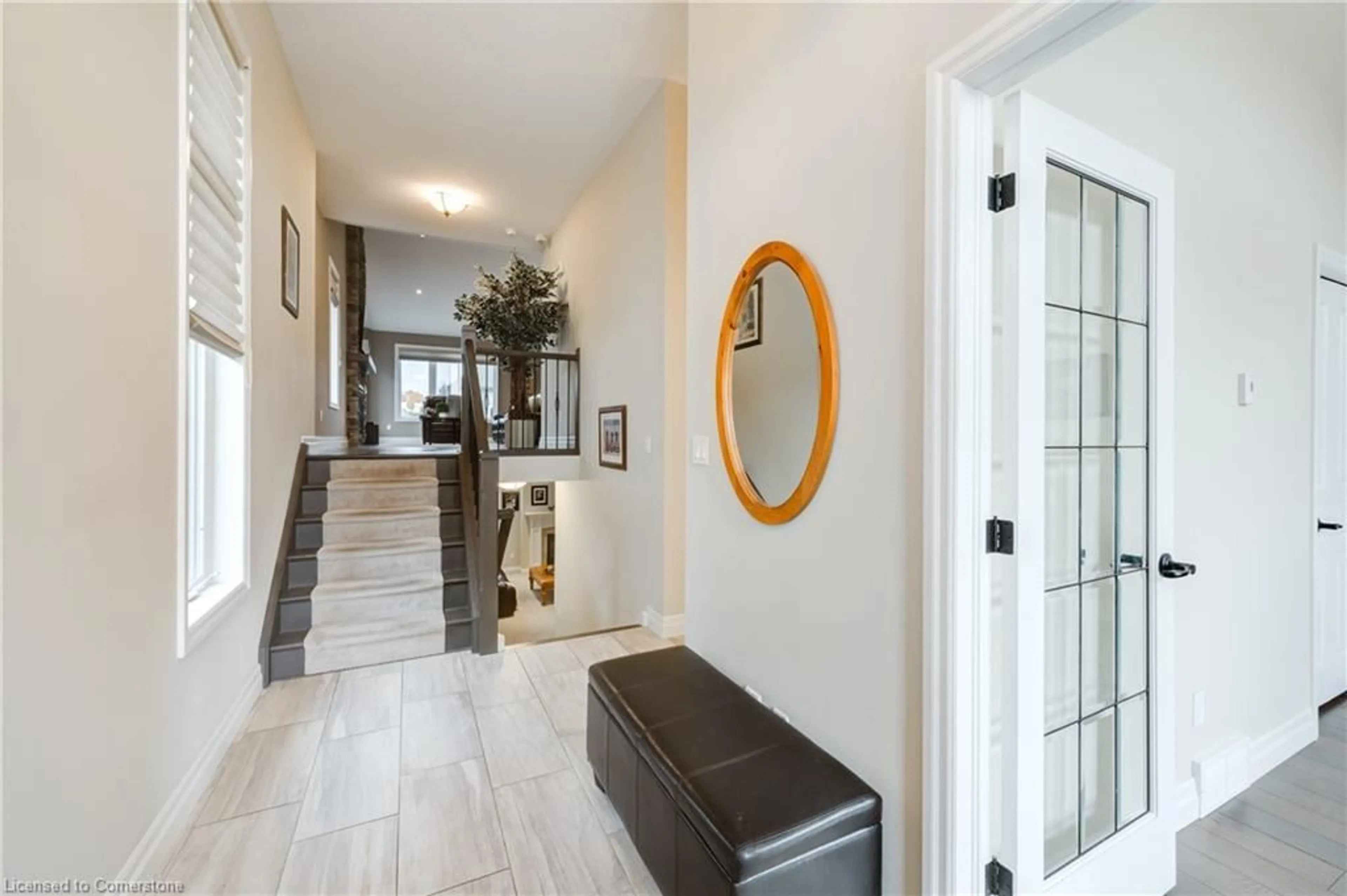 Indoor entryway, wood floors for 144 Ottawa Ave, Woodstock Ontario N4T 0B5