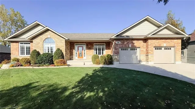 38 Snobelen Trail, Huron-Kinloss