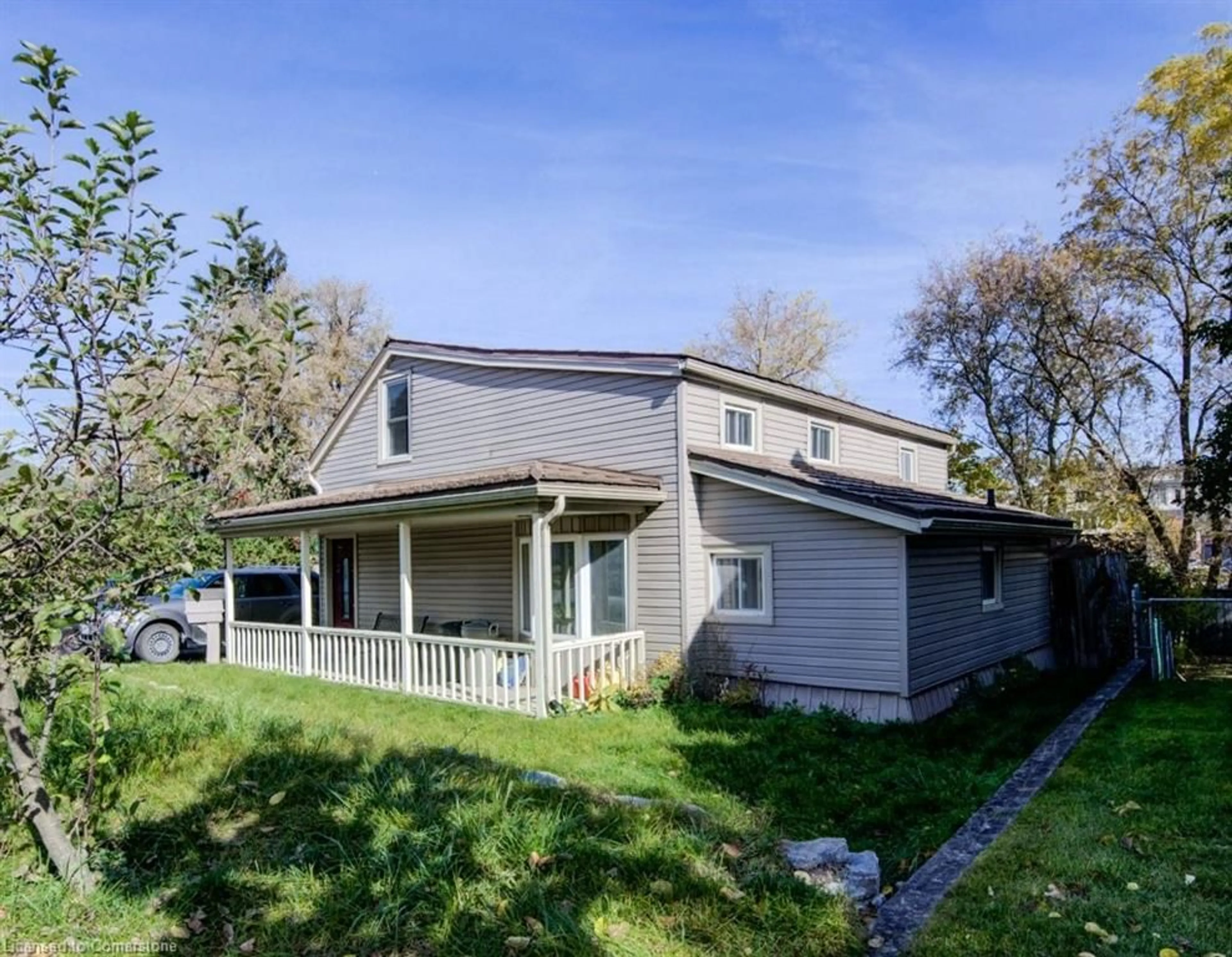 Frontside or backside of a home, cottage for 349 Melrose St, Cambridge Ontario N3H 4A8