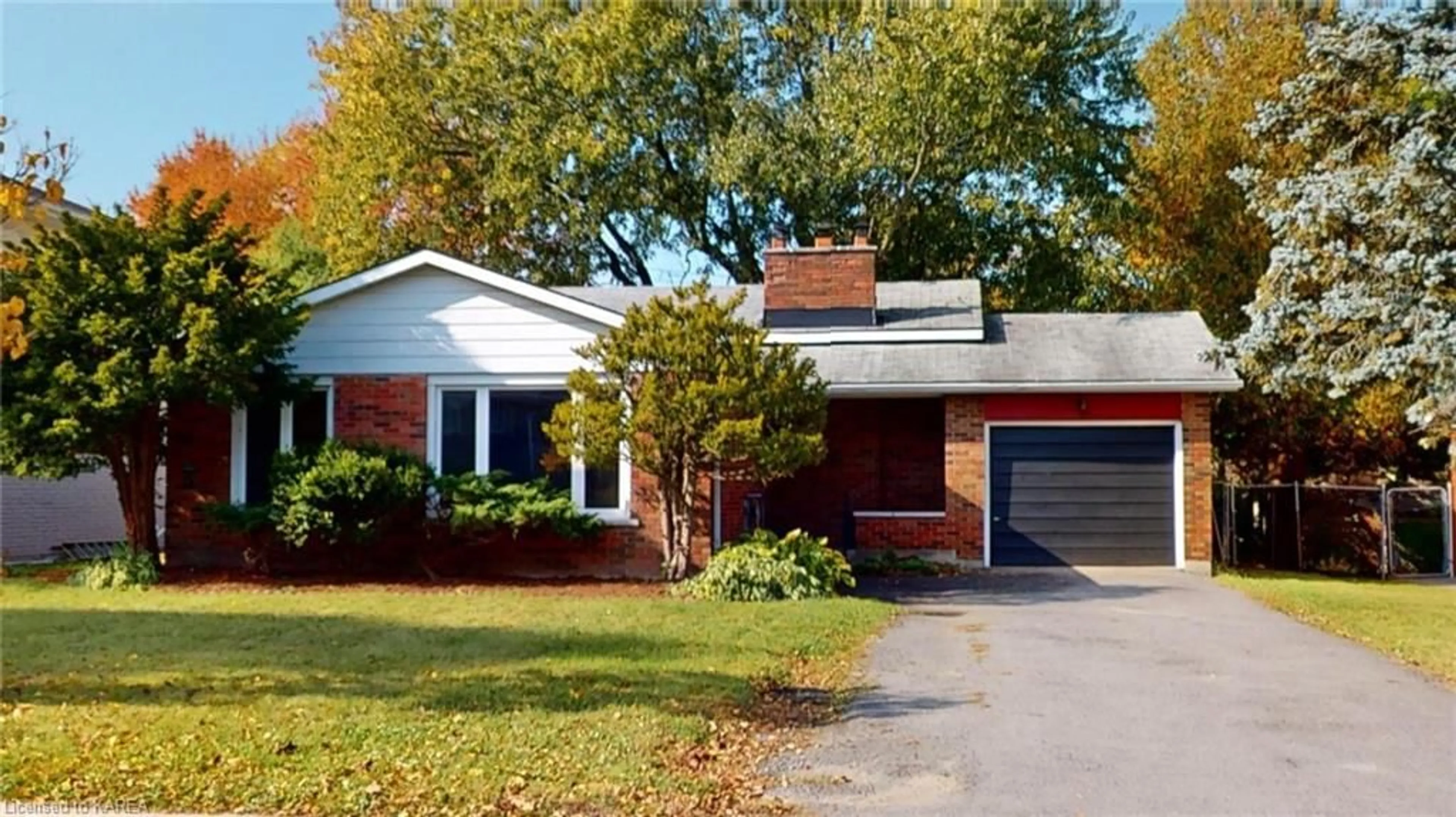 Home with brick exterior material for 120 Campbell Cres, Kingston Ontario K7M 1Z5