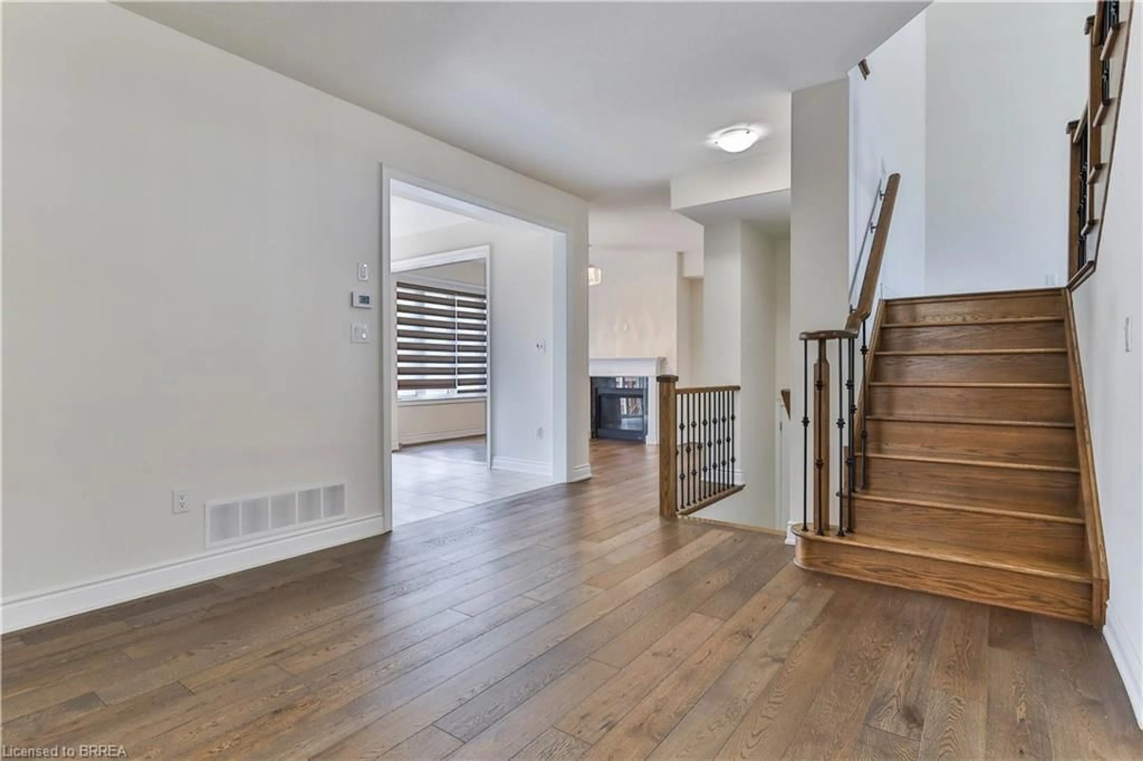 Indoor entryway, wood floors for 151 Longboat Run, Brantford Ontario N3T 0R9