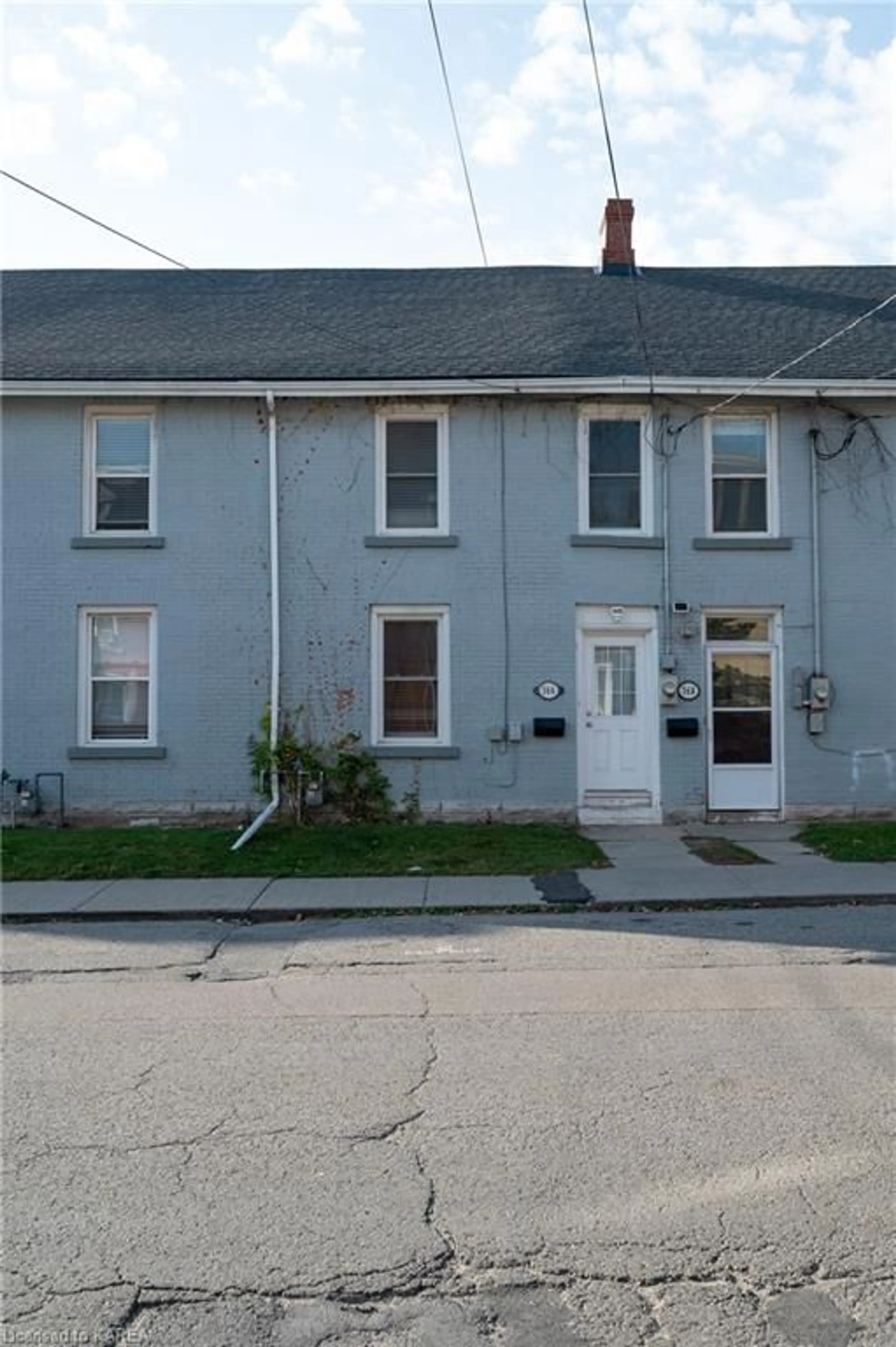 A pic from exterior of the house or condo, the front or back of building for 366 Barrie St, Kingston Ontario K7K 3T3