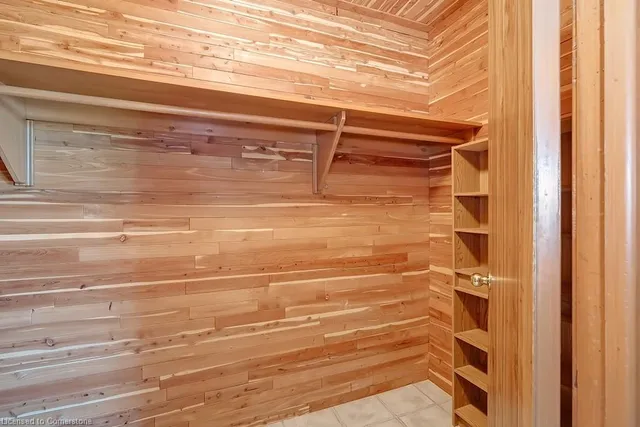 Additional property image - 251 Glen Afton Dr