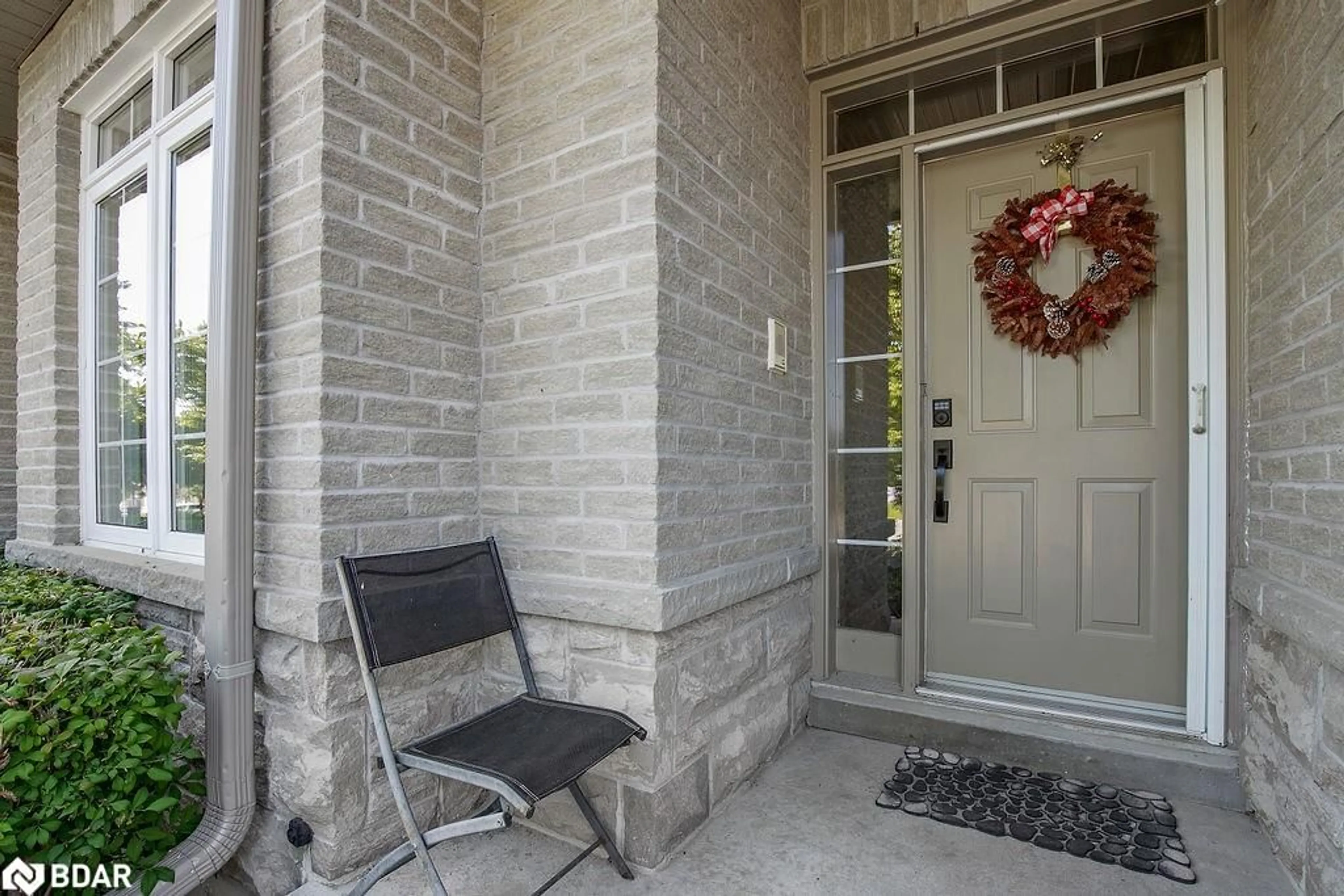 Indoor entryway, cement floor for 31 Rivermill Blvd #7F, Lindsay Ontario K9V 6K6