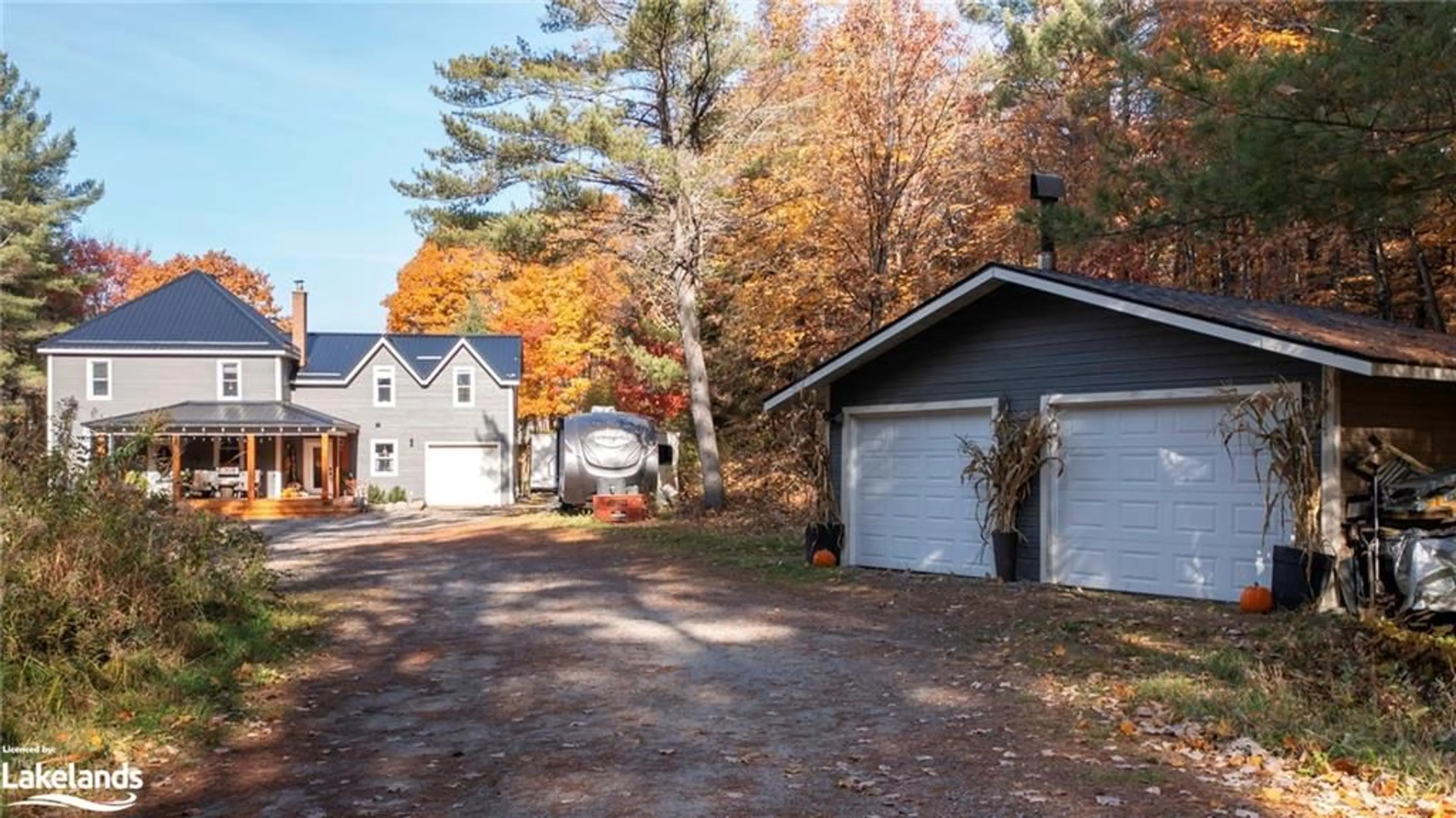 A pic from exterior of the house or condo, cottage for 1236 Butter And Egg Road Rd, Bracebridge Ontario P1L 1X4