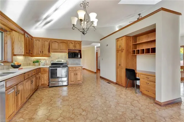 Additional property image - 313 Ofield Rd
