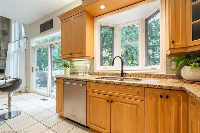 Additional property image - 64 Nelson St